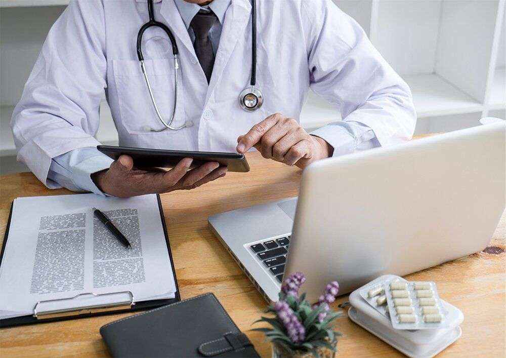 Cómo elegir un buen seguro de salud para 2021, por Cuadromedico.de