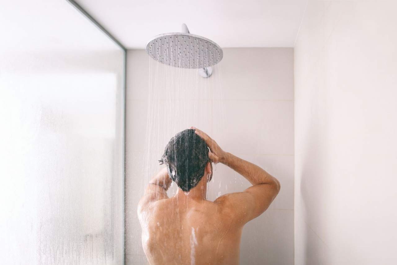 Ventajas de bañarse con filtro de ducha, según Alcavida