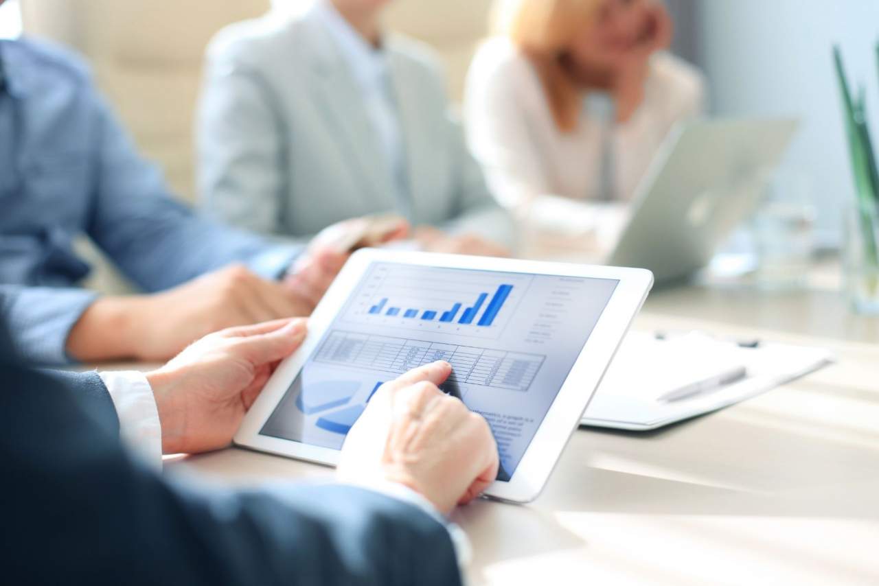 Asesoría empresas Madrid: Equilibrio entre la digitalización y la gestoría tradicional