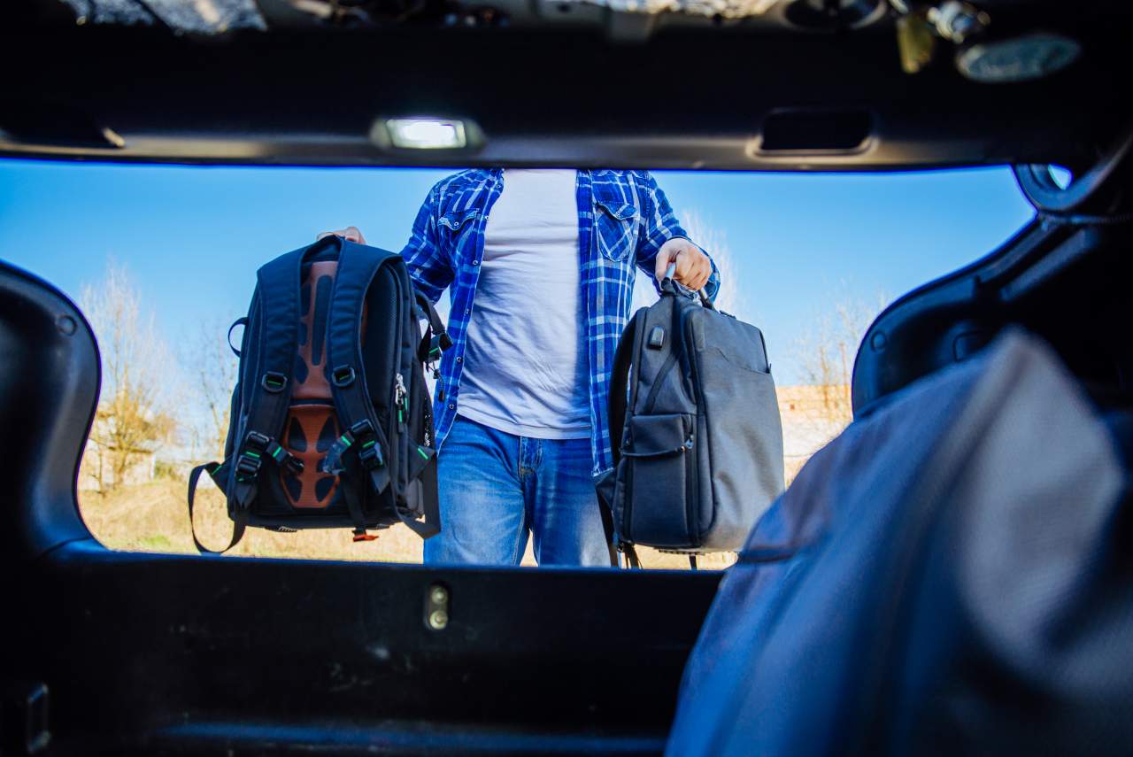 Distribuciones Cantelar y sus protectores de maletero para el coche