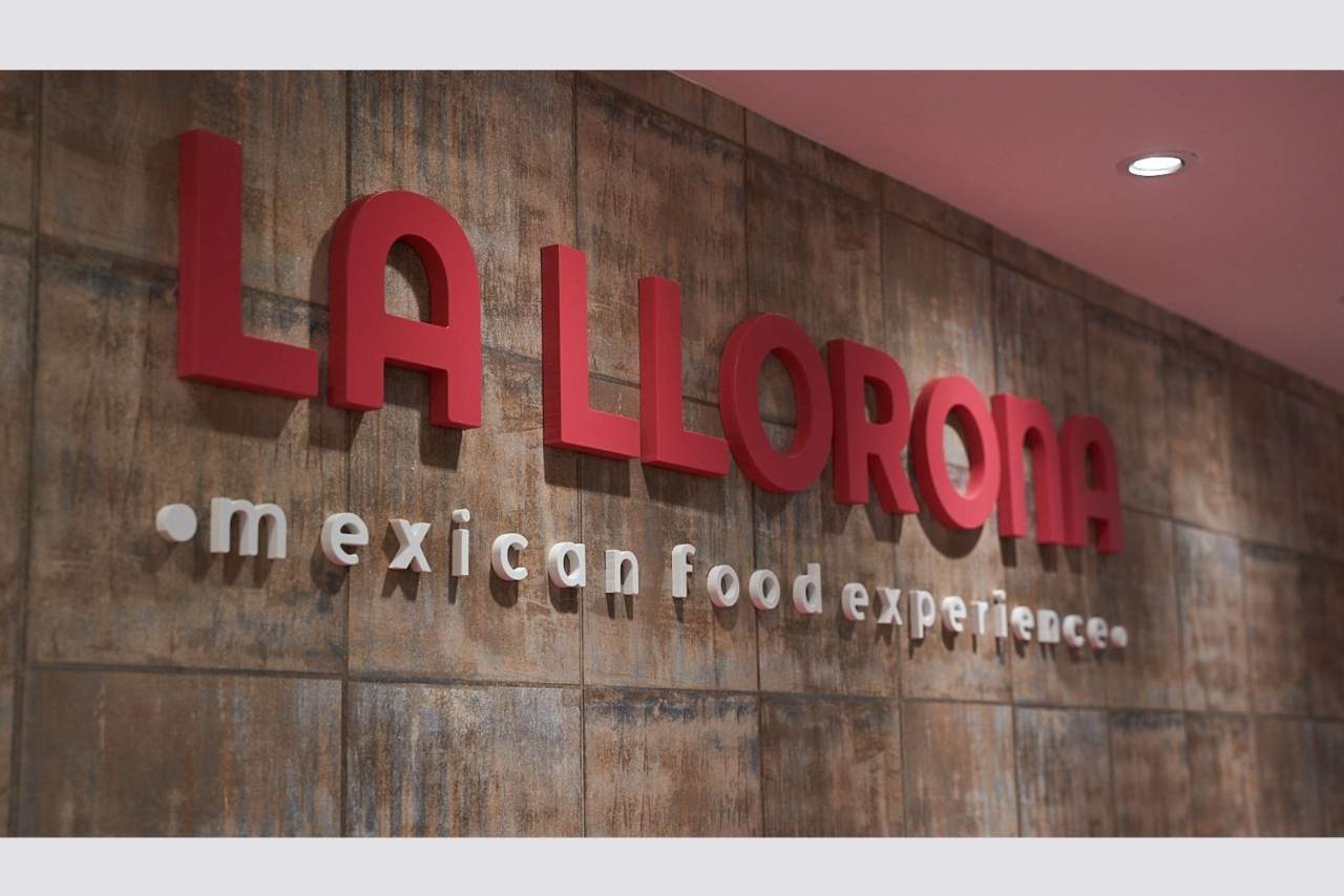 ¿Qué restaurante en Linares se recomienda a familias en primavera?: La Llorona