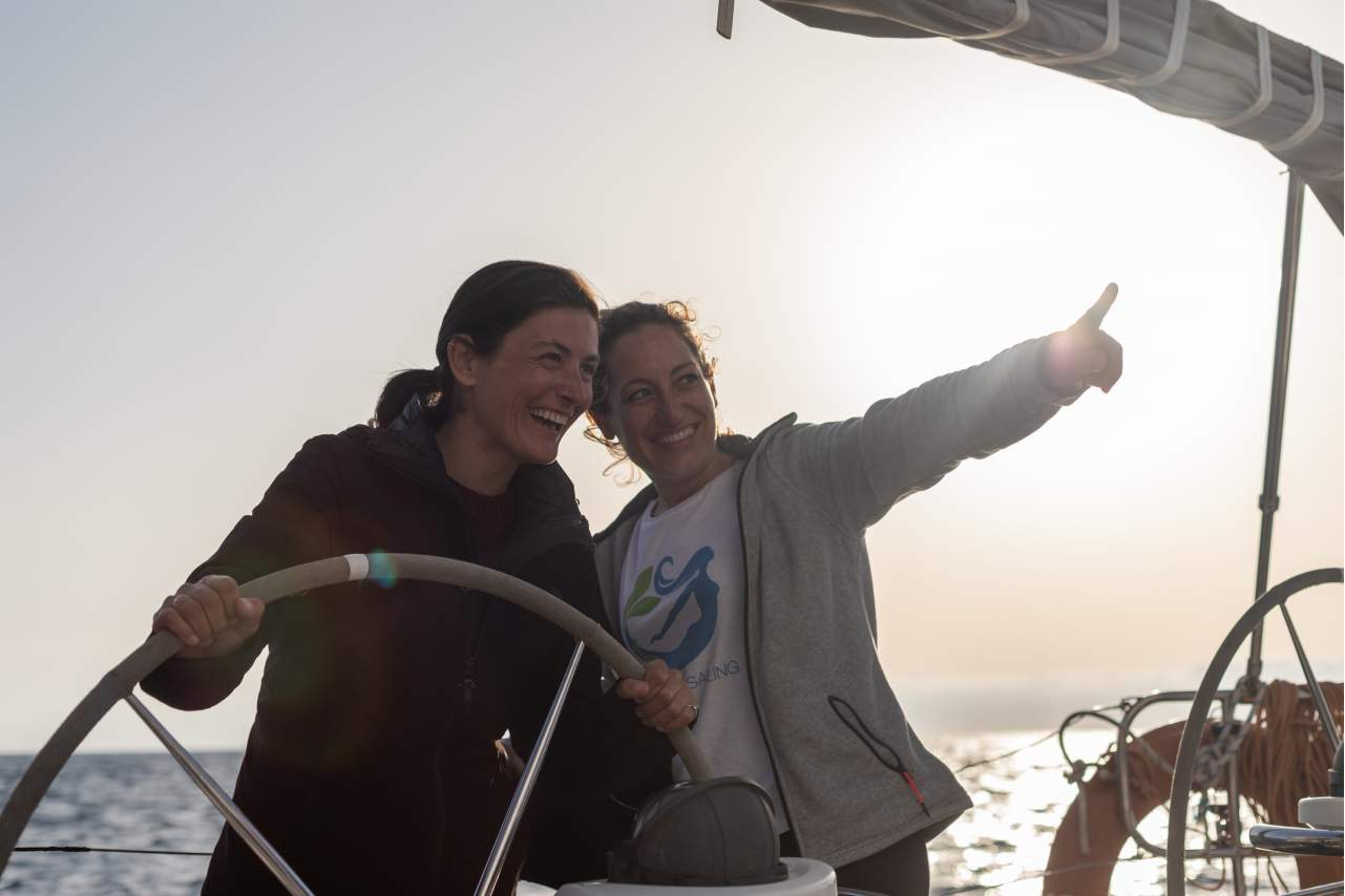 Navegar a vela para mujeres, la iniciativa de Alamar Sailing