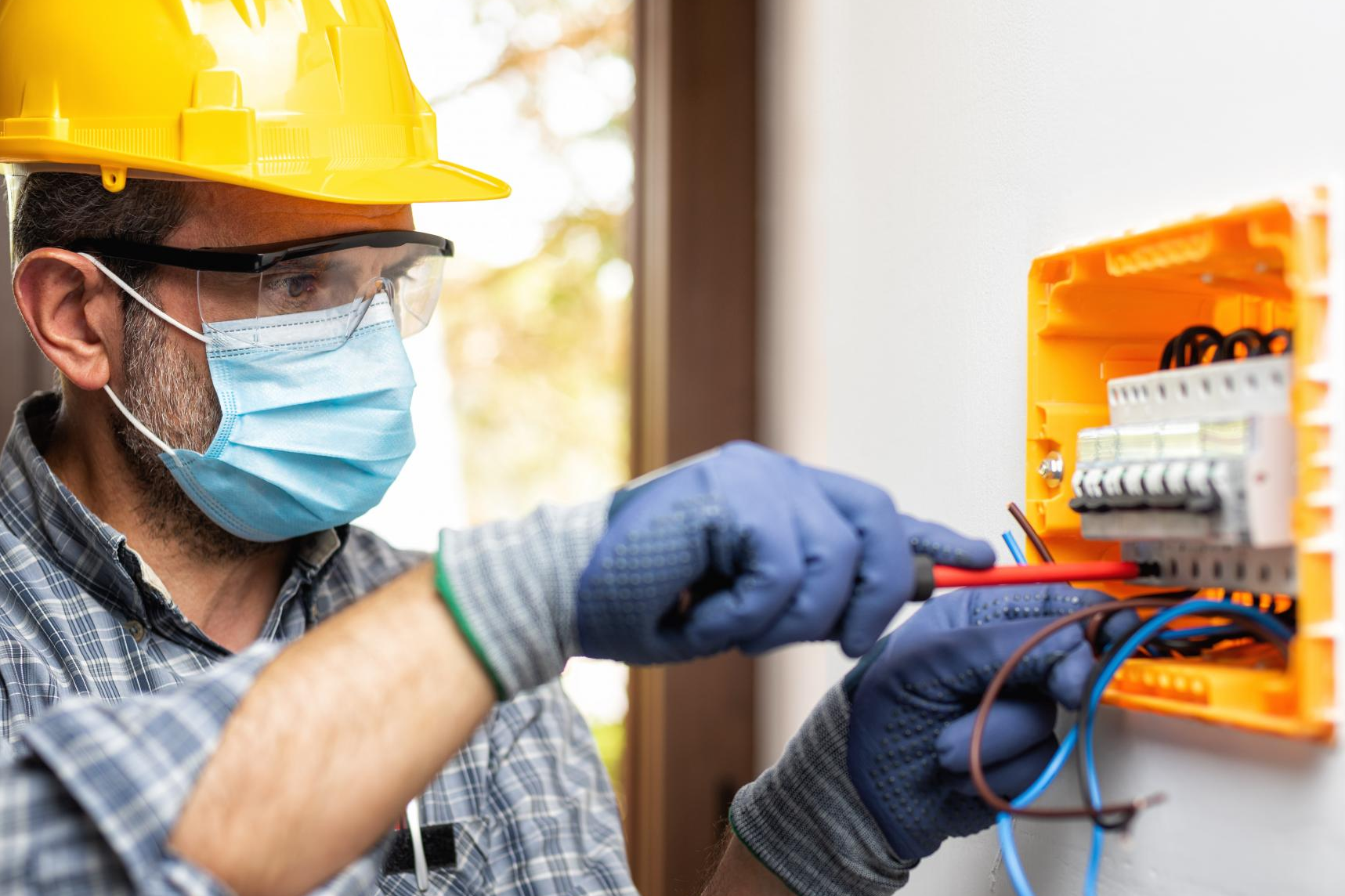Encontrar electricistas en Zaragoza: Trabajo Autónomos