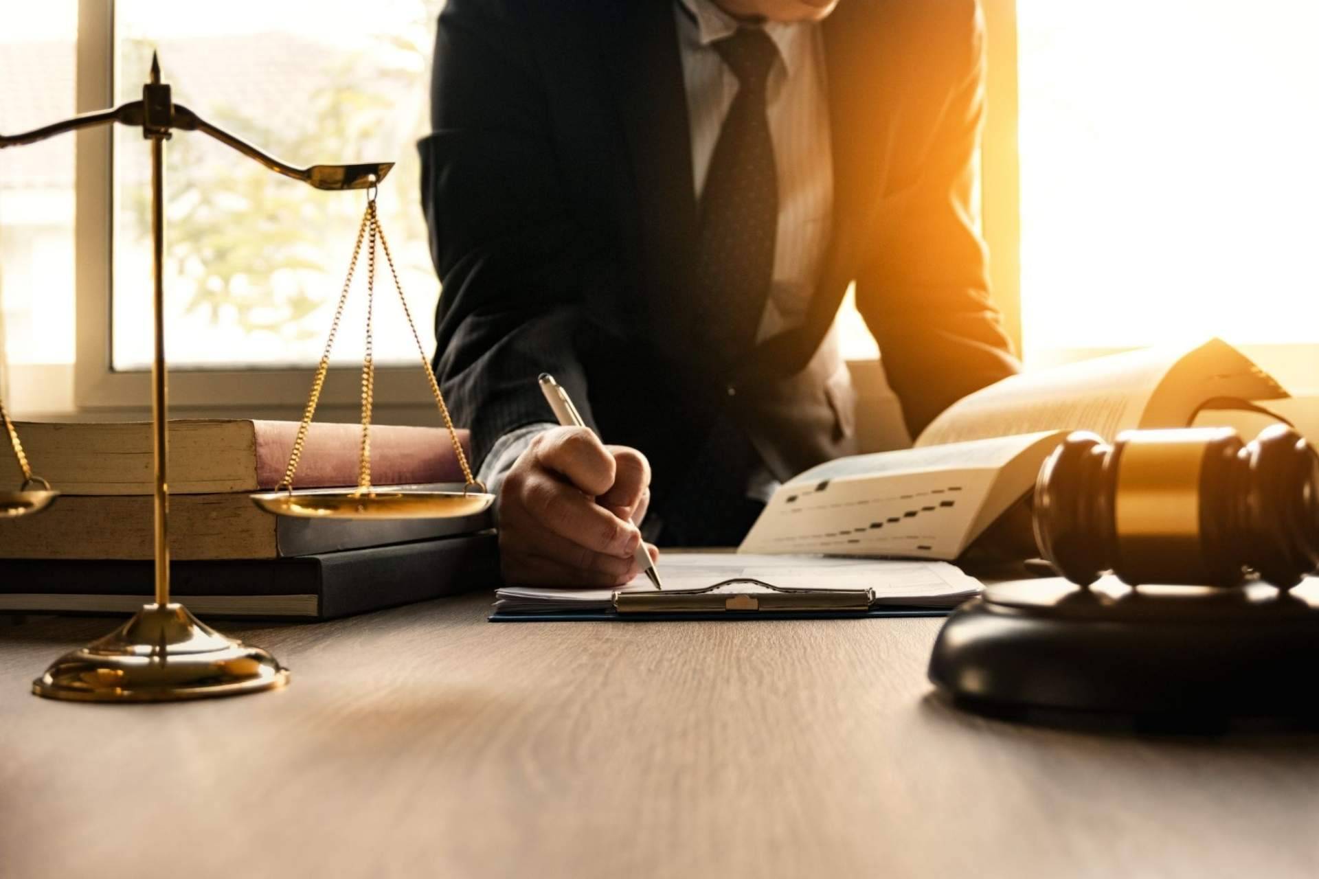 Defendo Abogados, los aliados de confianza en ejecuciones hipotecarias y negociaciones de deudas con los bancos