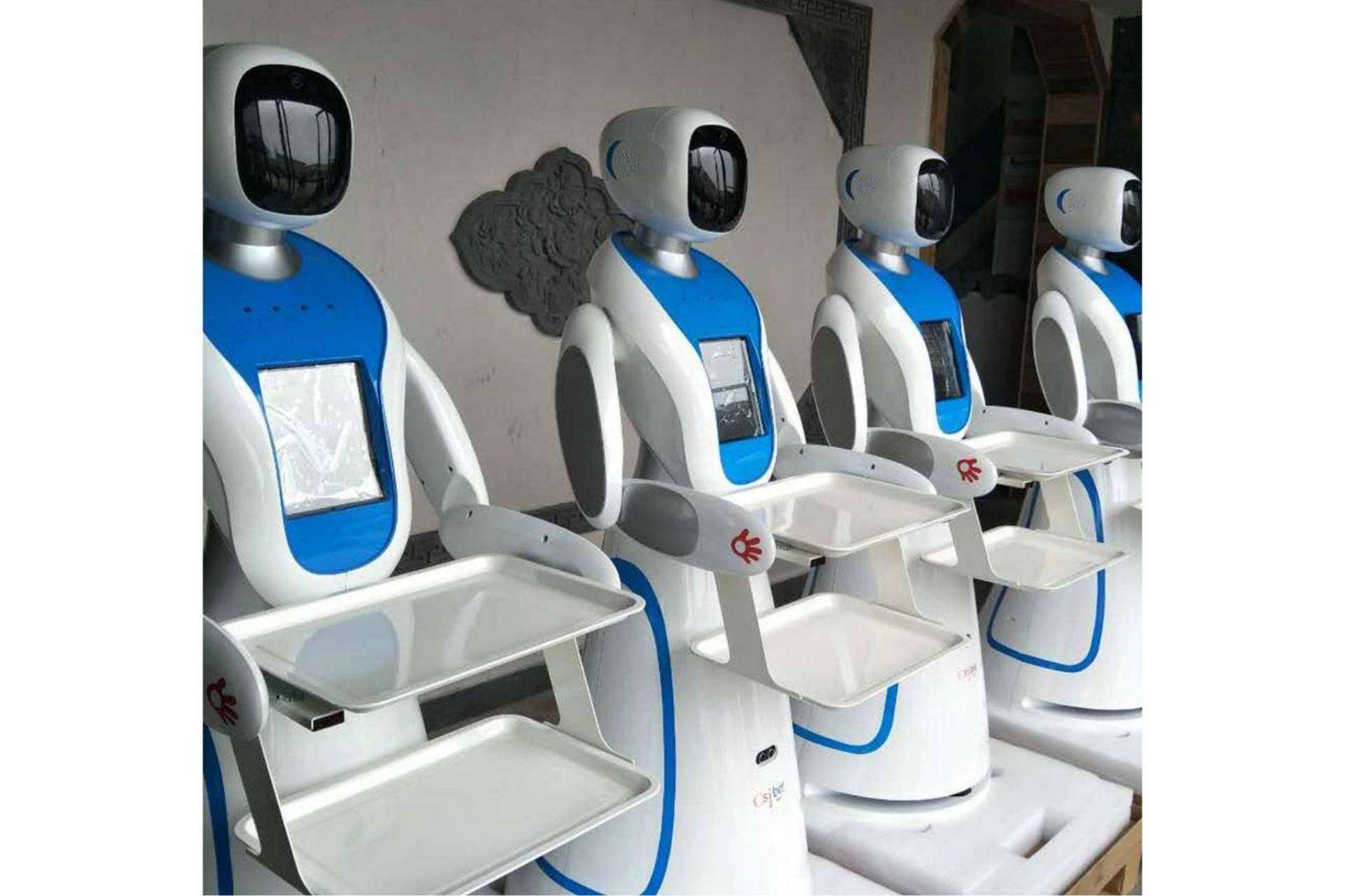 El robot camarero de Futura Vive ofrece distintas funcionalidades