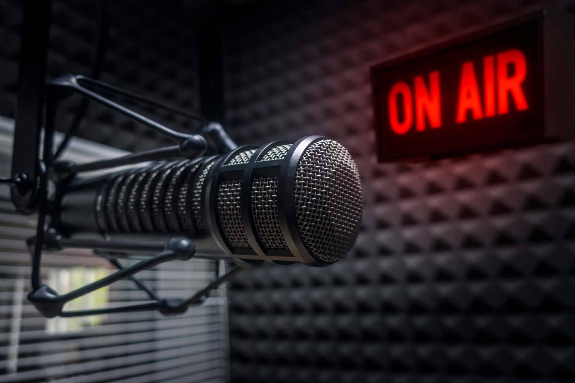 'Constelaciones Sistémicas en Miami', el programa de radio de Juan Carlos Arias que busca impulsar el desarrollo humano en sus oyentes