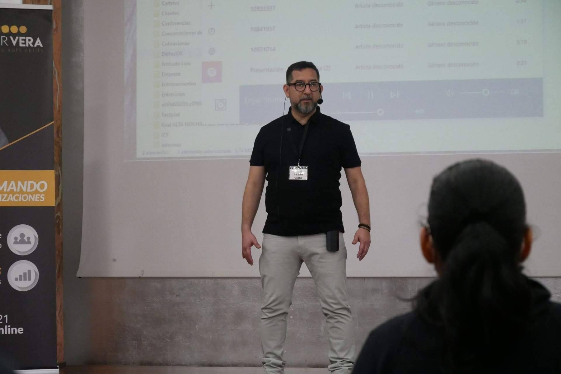 'Iniciación a la PNL', el curso de formación sobre Programación Neurolingüística impartido por César Vera, uno de los coaches ibero-peruanos con más influencia de los últimos años