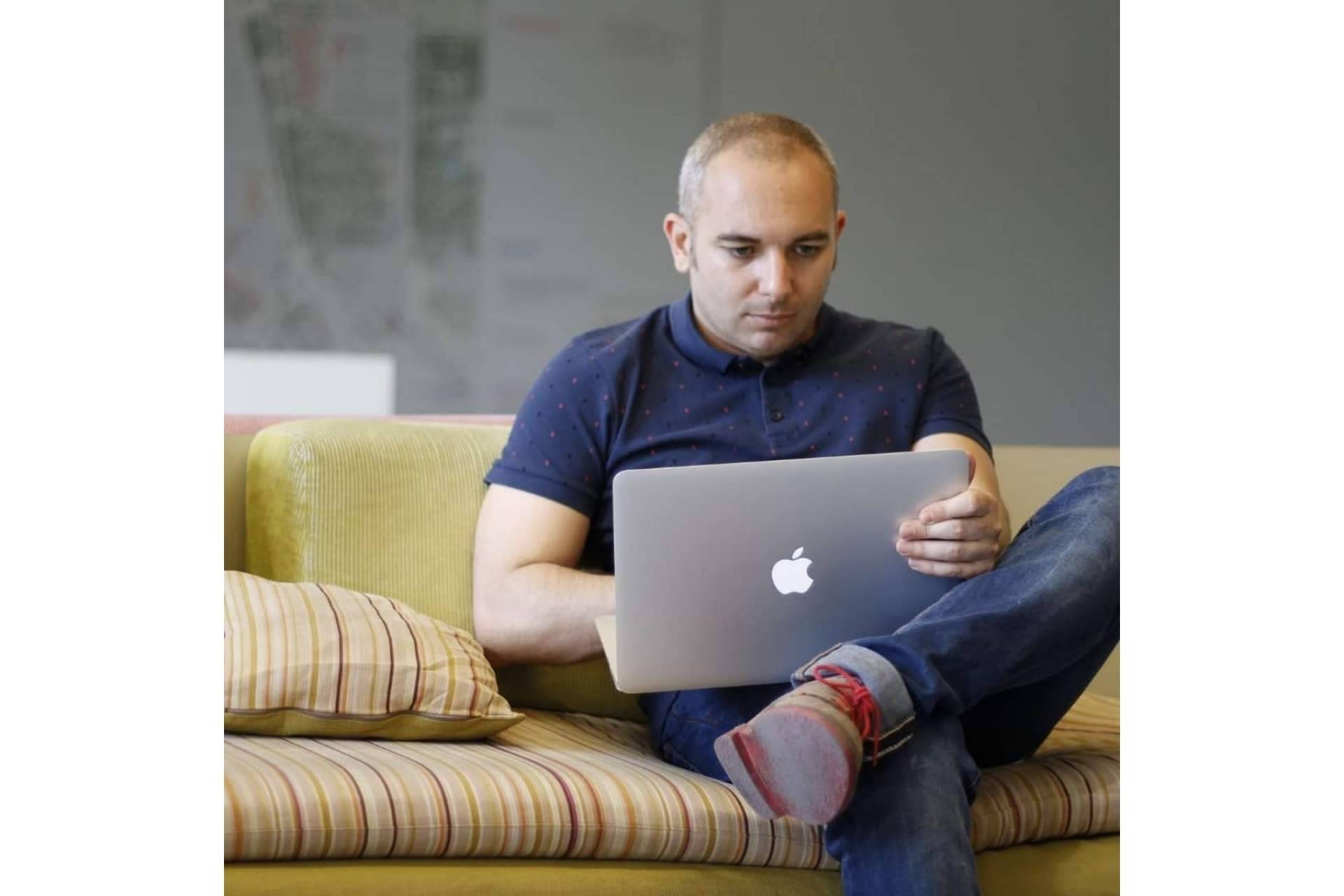 El experto Israel Huerta recomienda la herramienta de marketing del funnel de ventas para atraer un mayor número de clientes