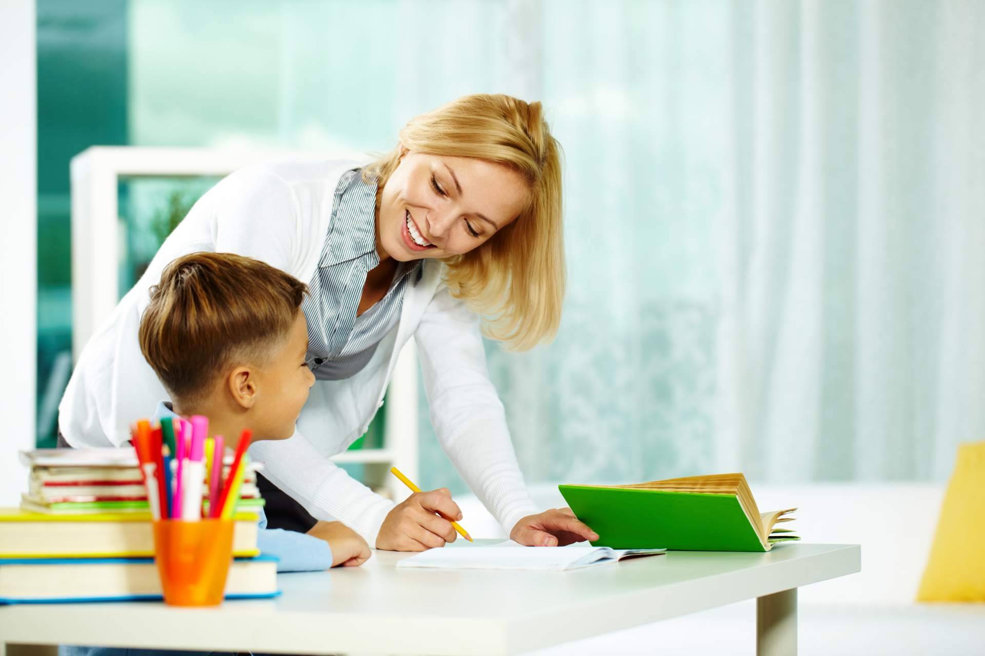 Área 44 Servicios Educativos y su servicio de apoyo escolar a domicilio: la revolución de las clases particulares