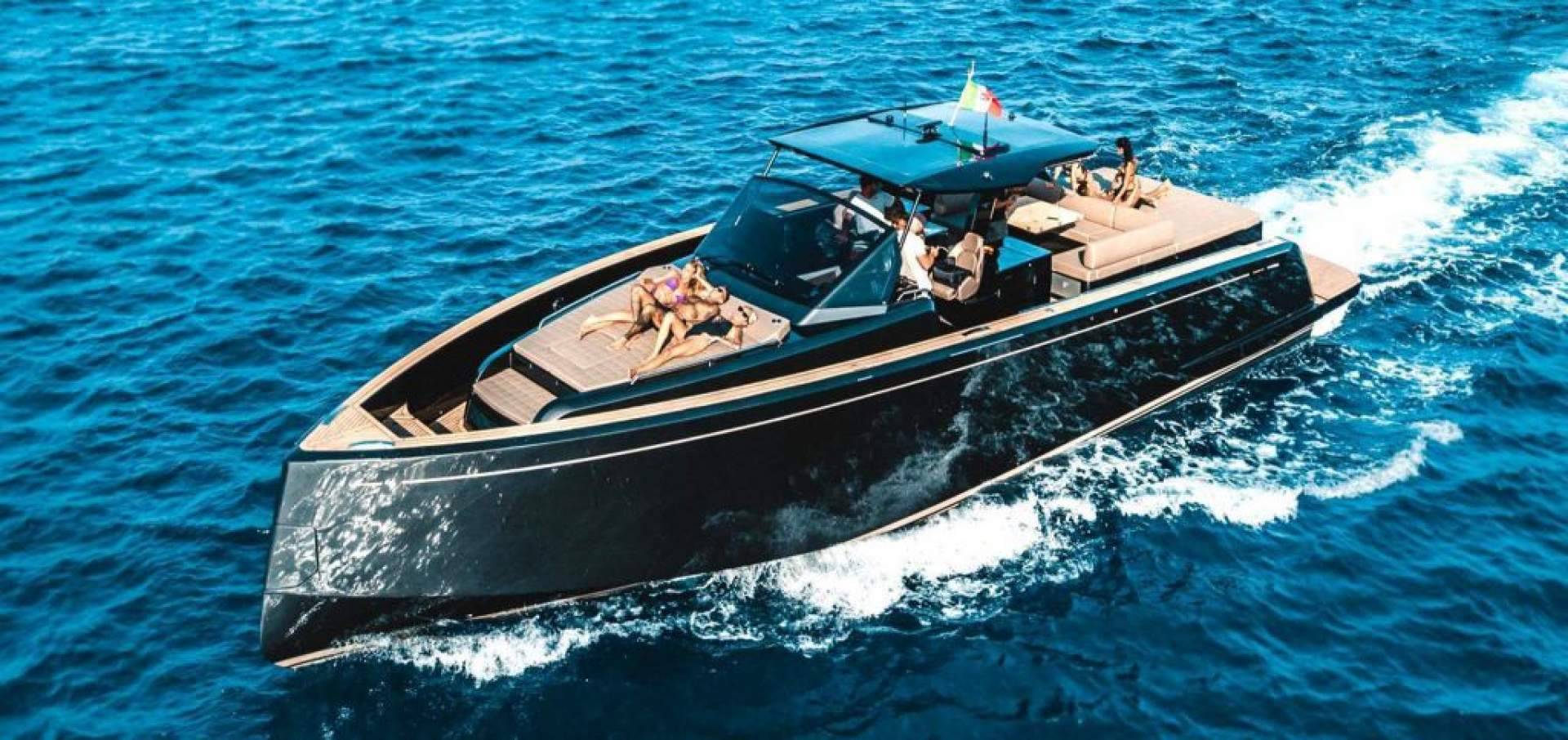 Alquiler de yate privado: Yacht IN Ibiza
