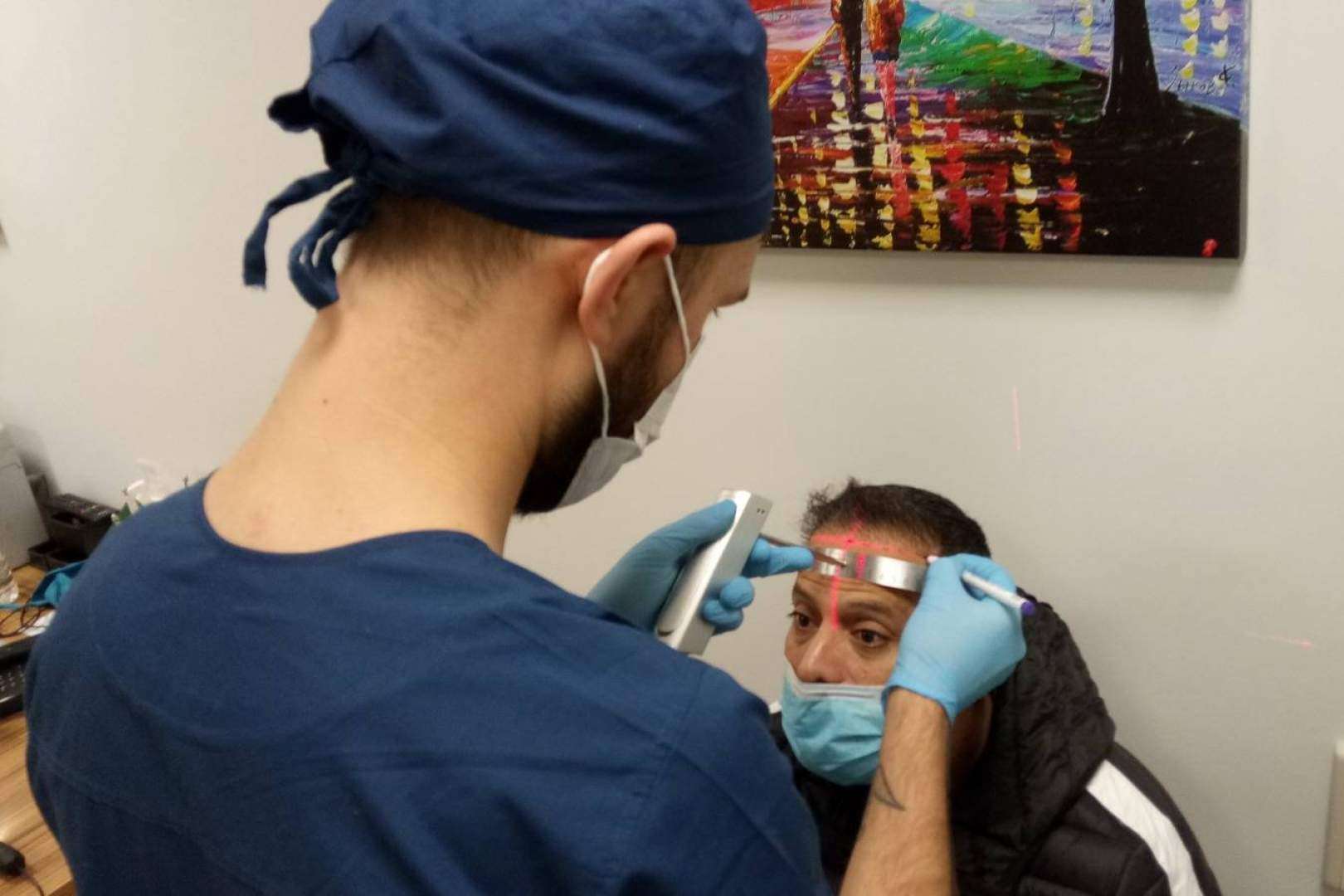 FUE Hair Transplant System: injerto capilar Turquía todo incluido