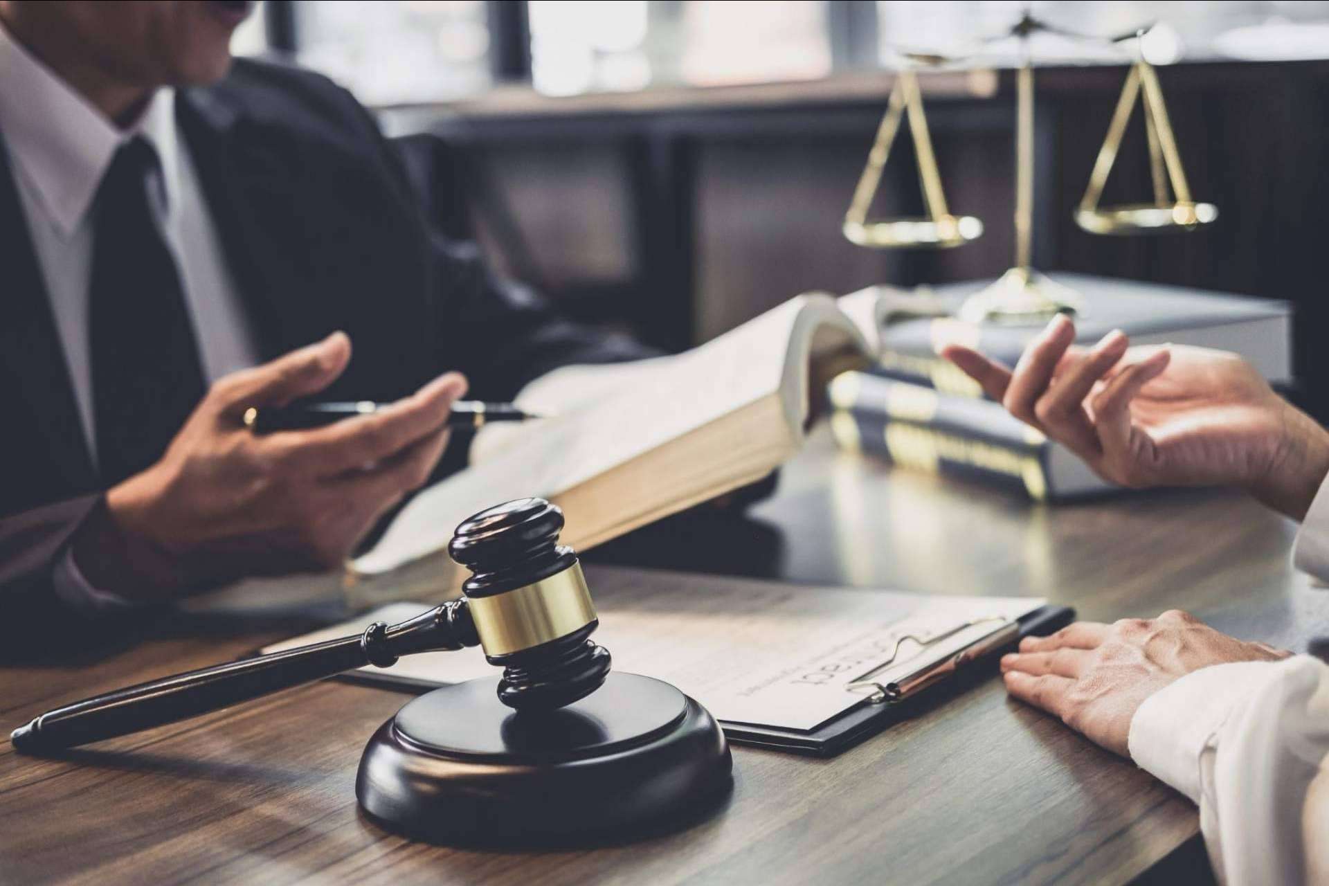 Ackermann & Schwartz Attorneys: la solución para pymes y grandes compañías en servicios de reestructuración de empresas y compras de negocios en distress