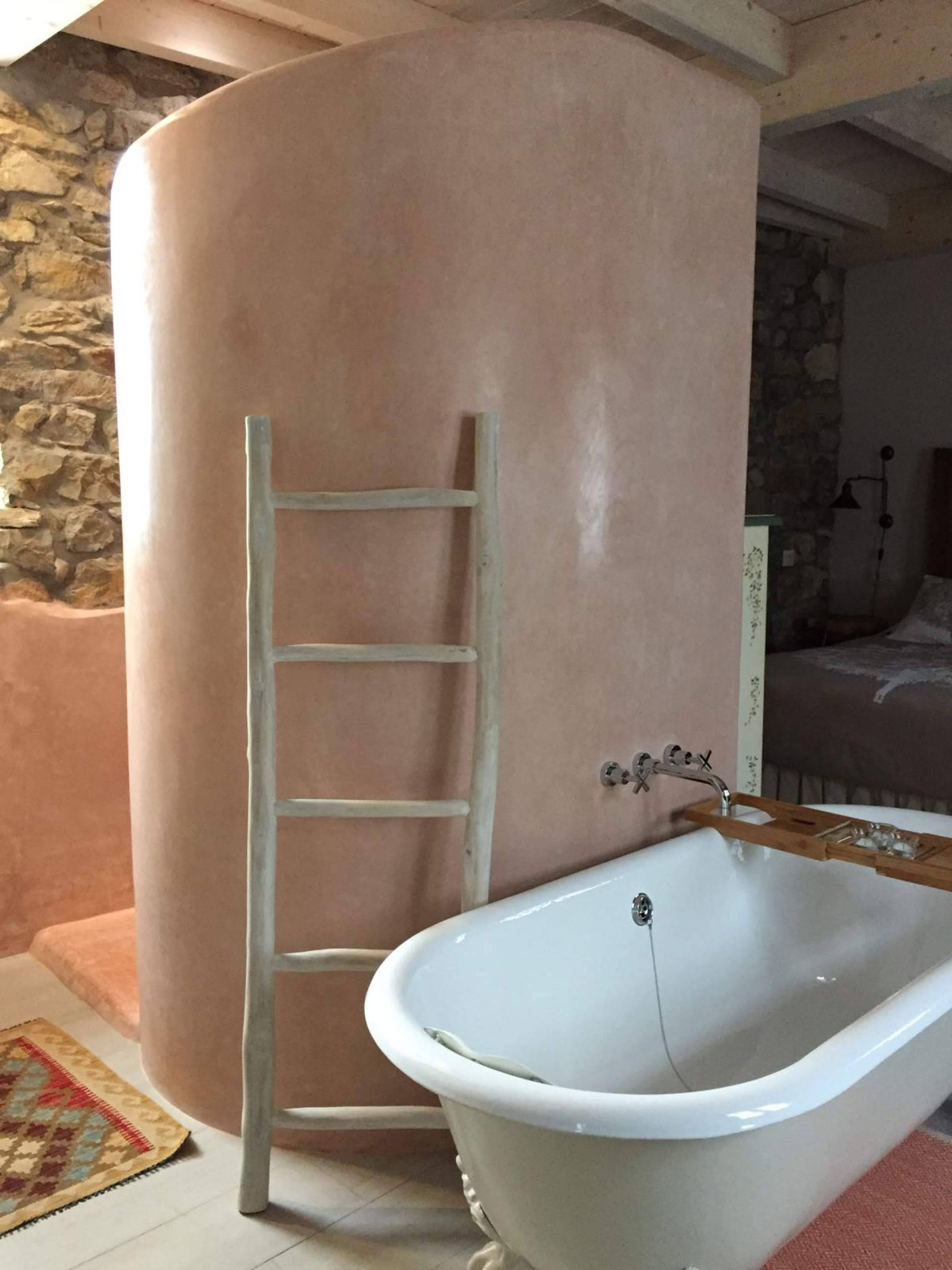 Easy Tadelakt: revestimientos continuos ecológicos de tadelakt para baños