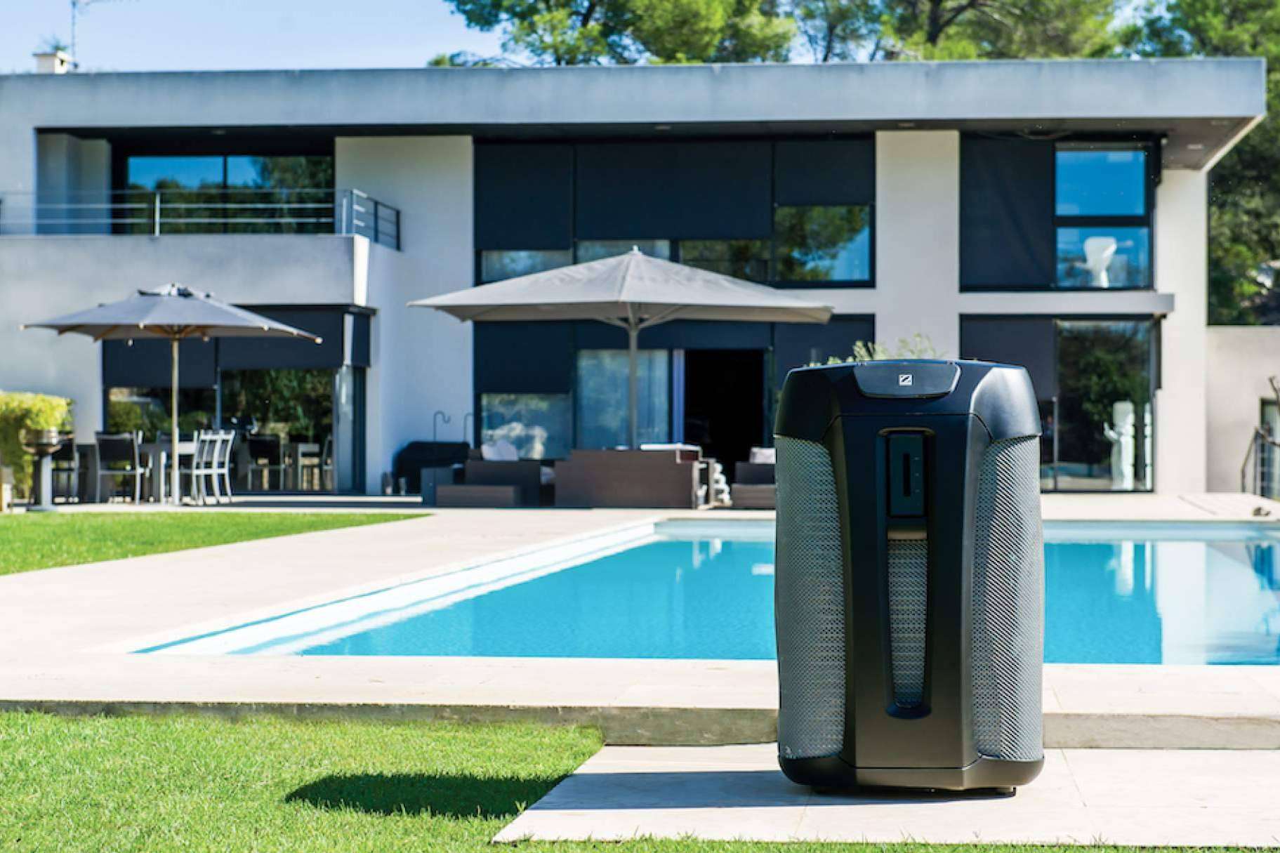 Glovasol permite alargar la temporada de baño con sus bombas de calor para piscina