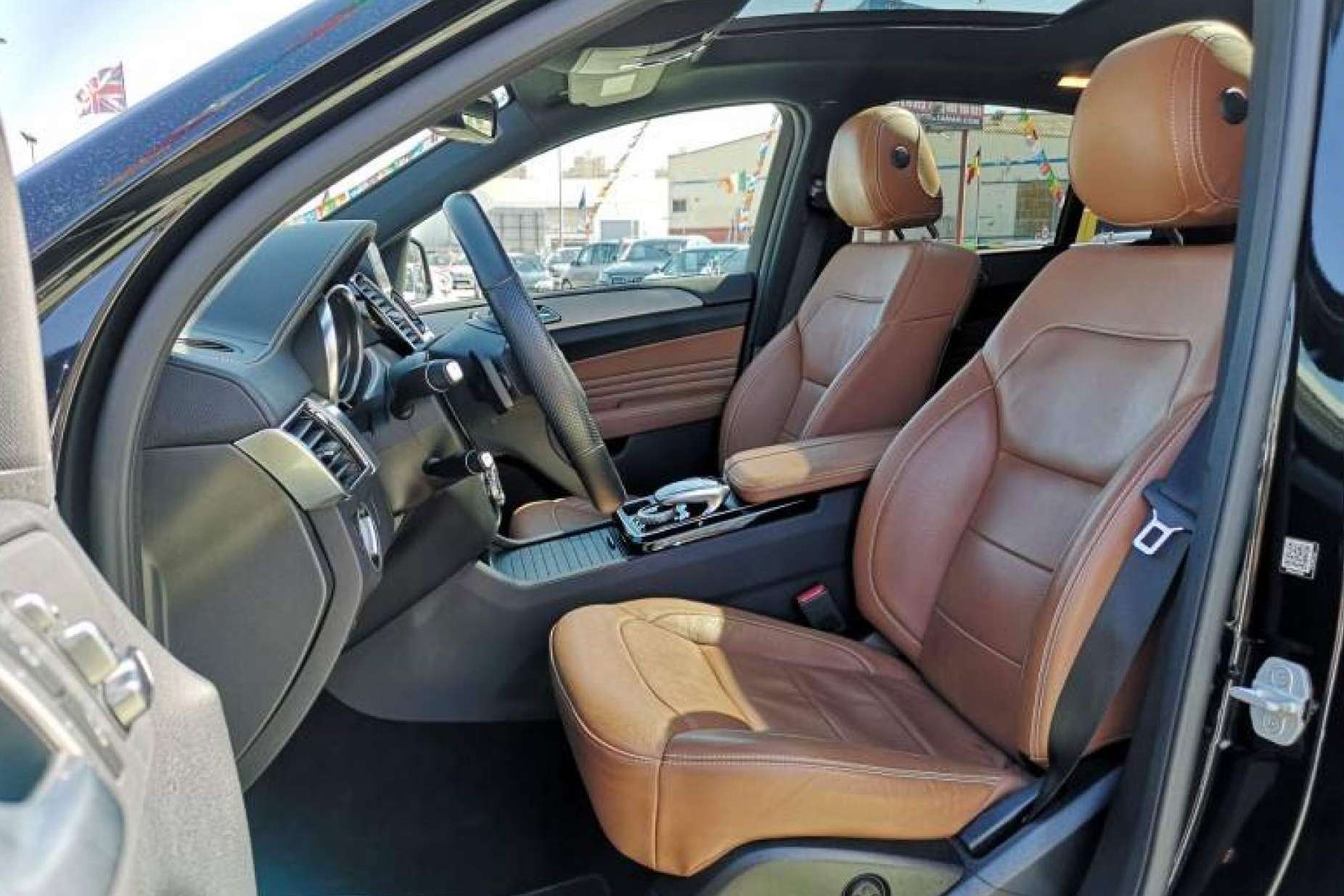 ¿Cómo es la experiencia de alquilar Mercedes GLE Coupe o alquilar AUDI R8 Spyder en Rent Car Deluxe?