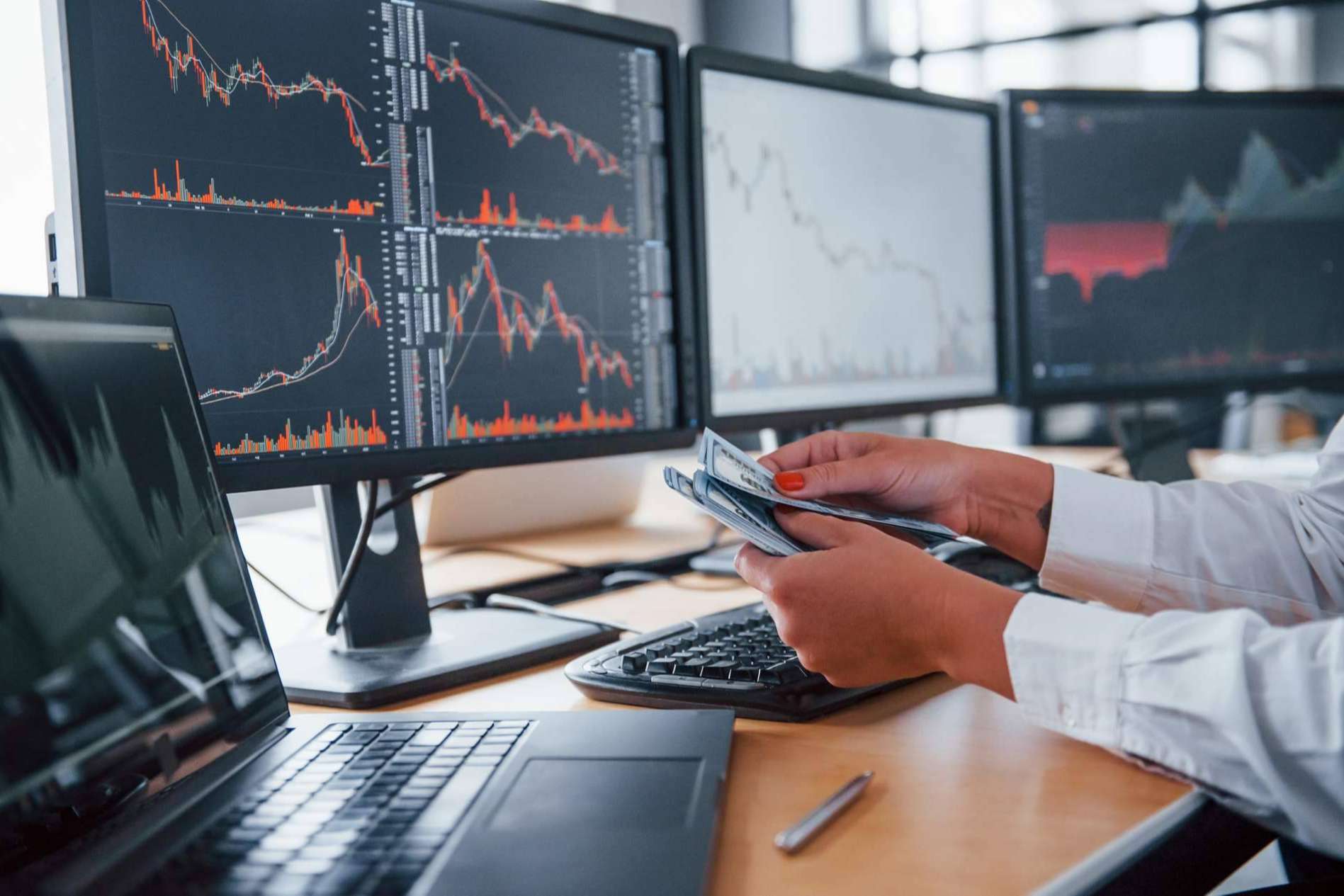 Área de Inversión: complementar la formación con plataformas de trading