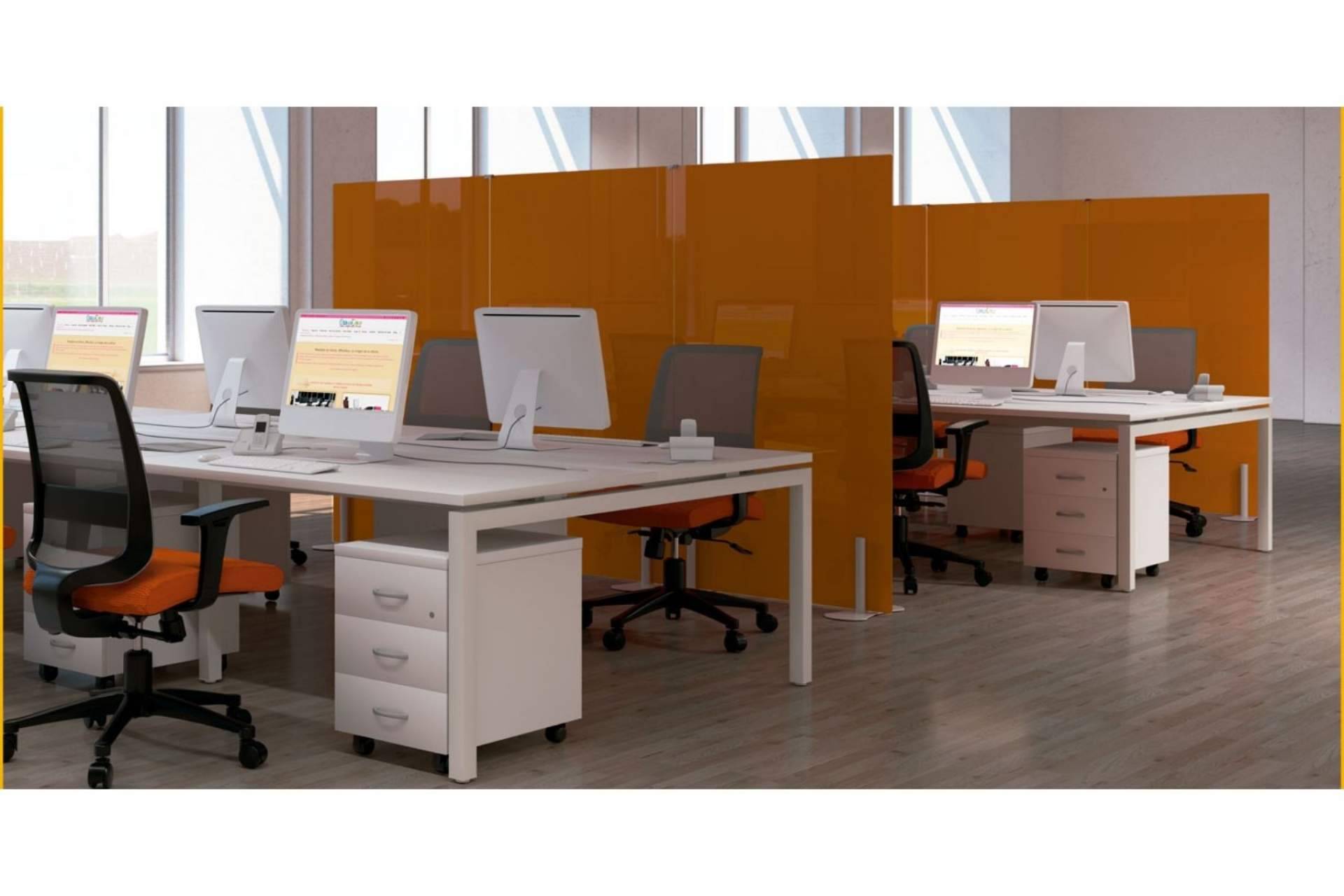Biombos de cristal para una vuelta a la oficina segura y con estilo: Officedeco