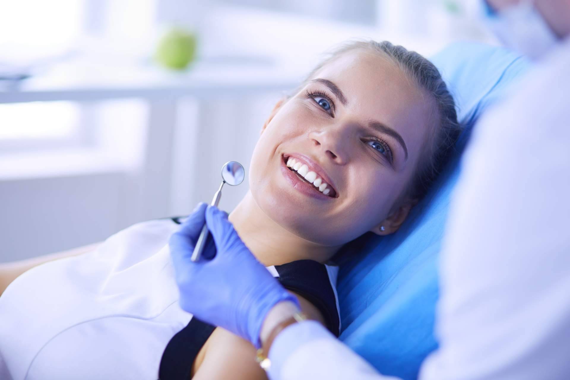 La experiencia, calidad y buenos precios de la clínica dental en Getafe de Artydents destacan entre las principales ventajas