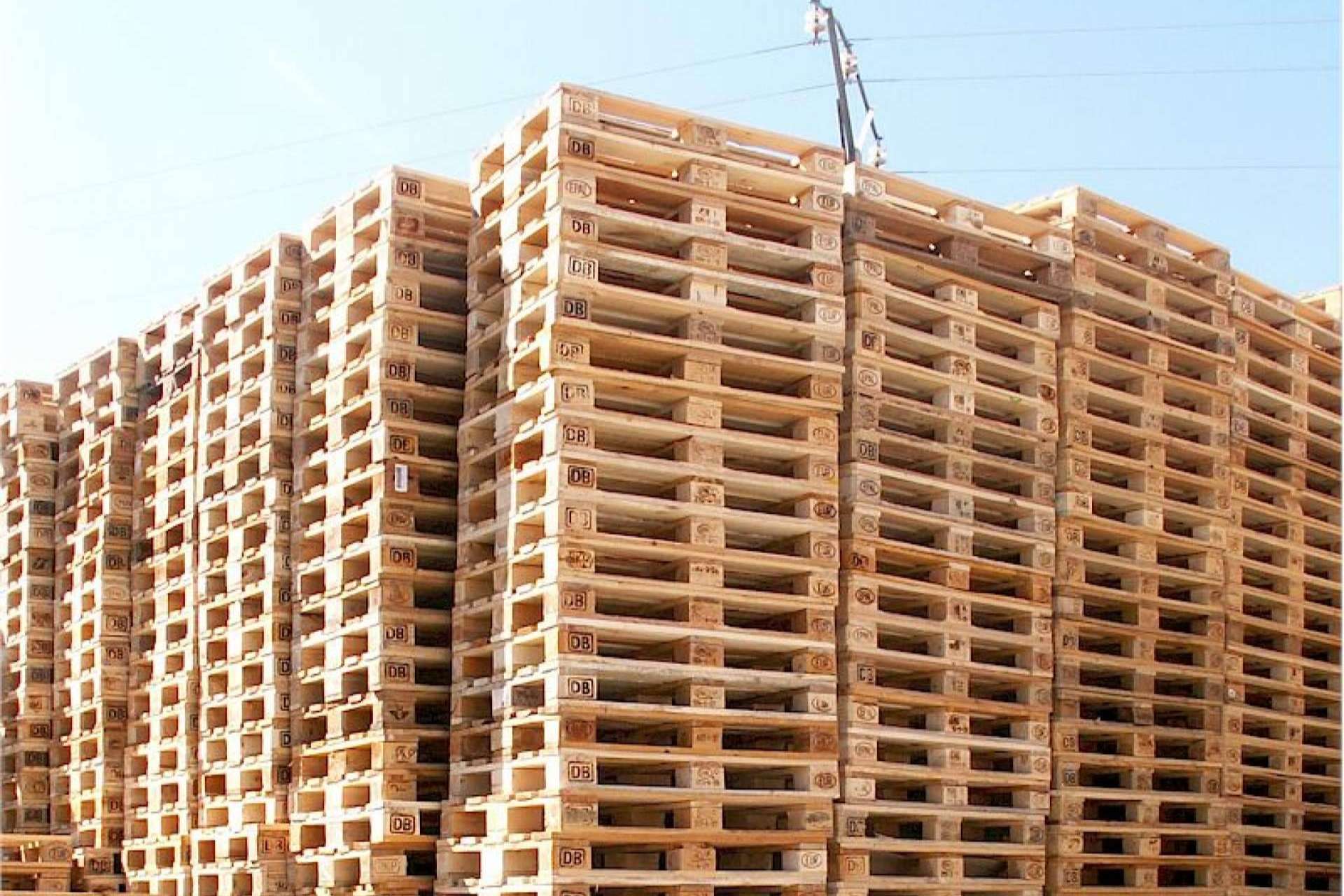 Europalet, el servicio que proporciona todo tipo de palés de madera desde España a todo el mundo