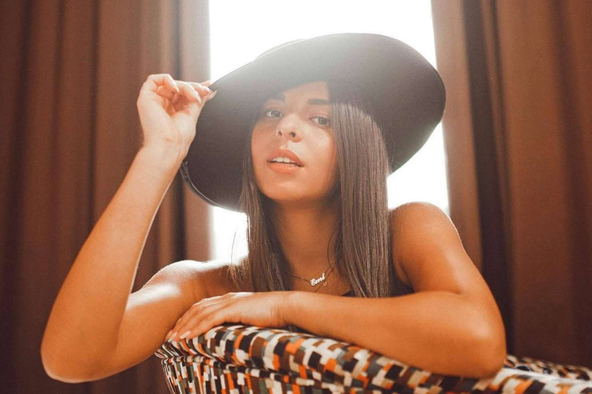 ¿Quién es la influencer Emilia Chaouchi?