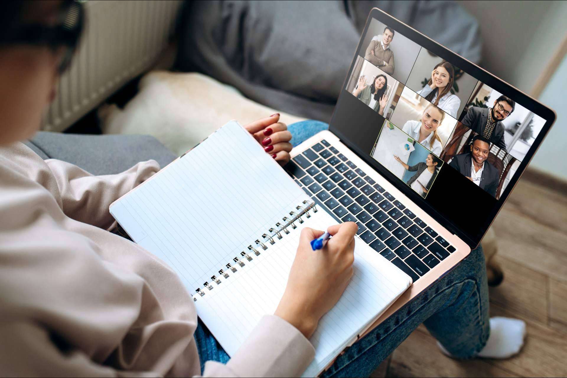 Stallions Teachers destaca las ventajas de hacer un propio curso online