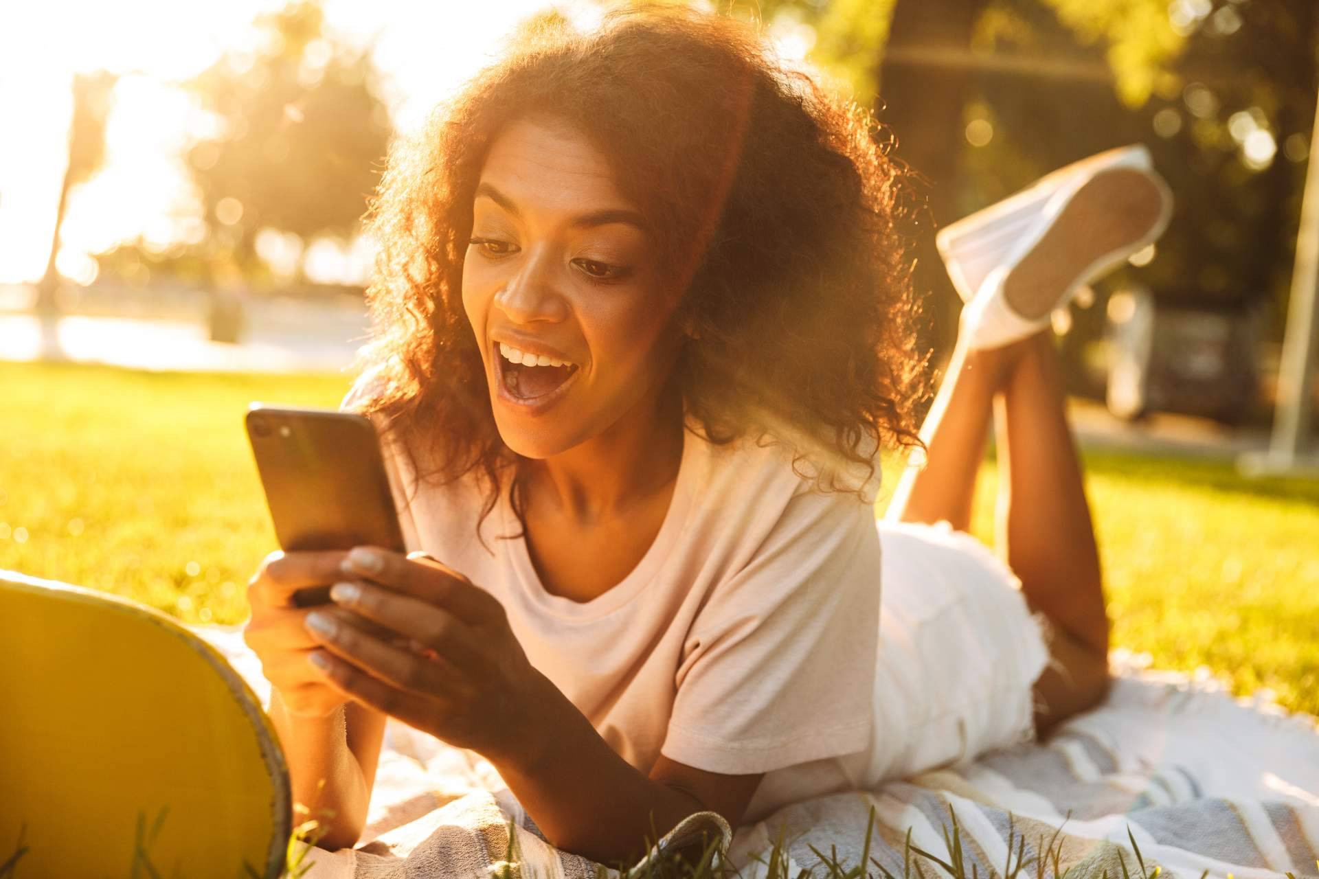 Tarifa móvil low cost con OROC 24, 24 GB de datos y llamadas ilimitadas por 10 €