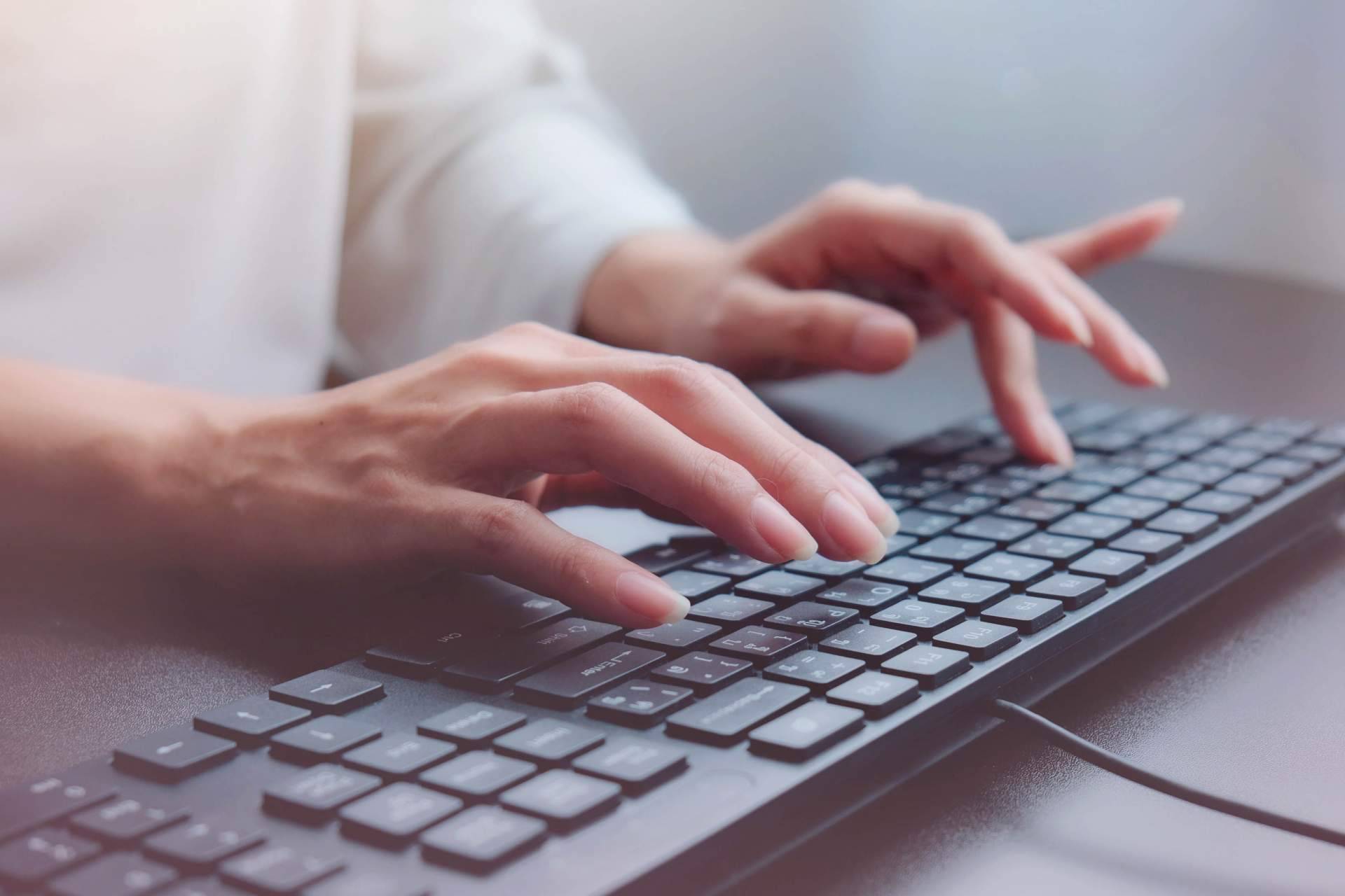 SETROI. ¿Cuáles son los beneficios de publicar nota de prensa corporativa en periódicos digitales?