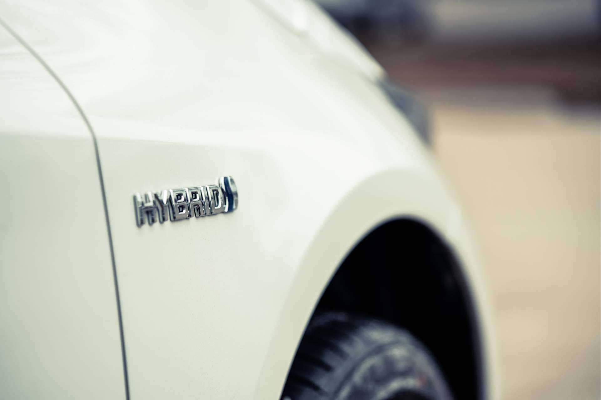 ¿Cuáles son las ventajas de optar por un coche híbrido? Por TodoRenting.es