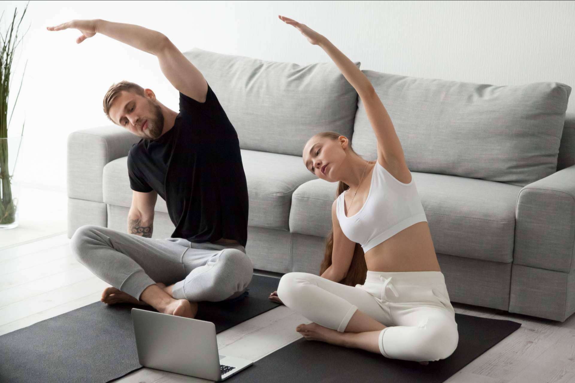 ¿Cómo elegir un profesorado de yoga online?, por Profesorado de Yoga