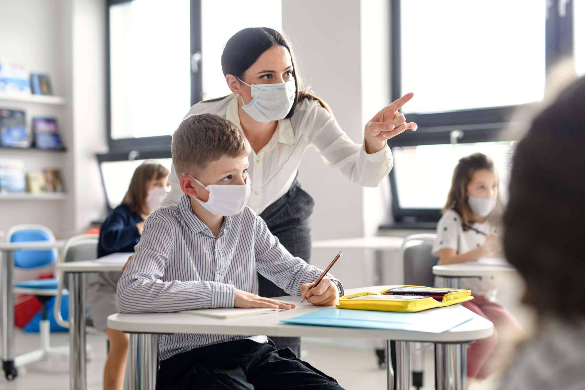 Los cursos homologados online para el profesorado son el futuro de la educación, según Novapro