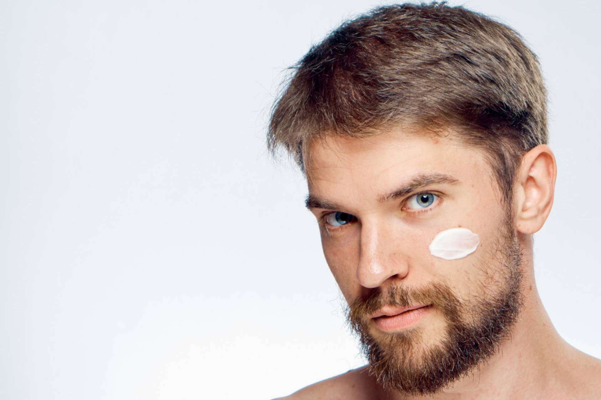 Radiofrecuencia facial y corporal en Barcelona en el centro de estética de belleza inclusiva Bėyo Beauty