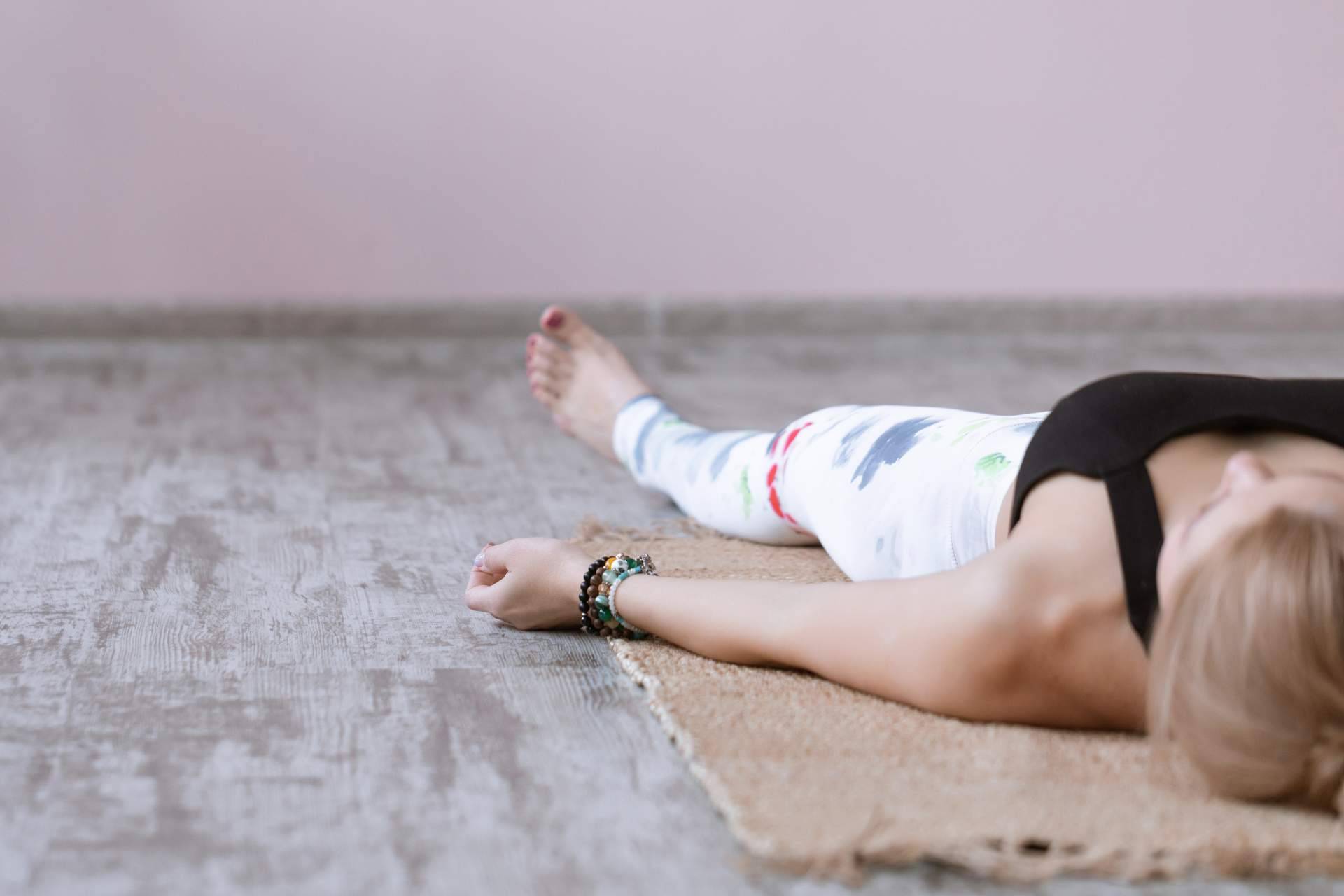 Aprender Yoga Nidra de la mano del maestro de renombre Prashant Pandey y el centro Kavaalya