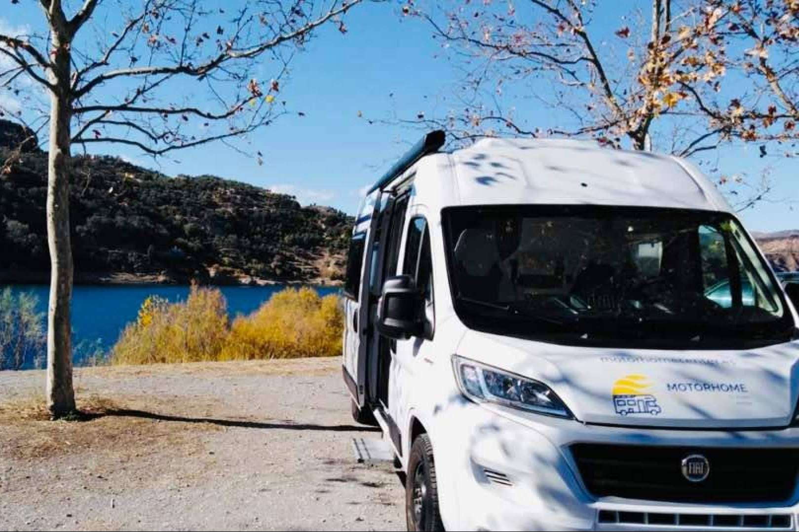 Alquiler Camper Gran Volumen 4 plazas en Murcia con Motorhome Center, la nueva tendencia