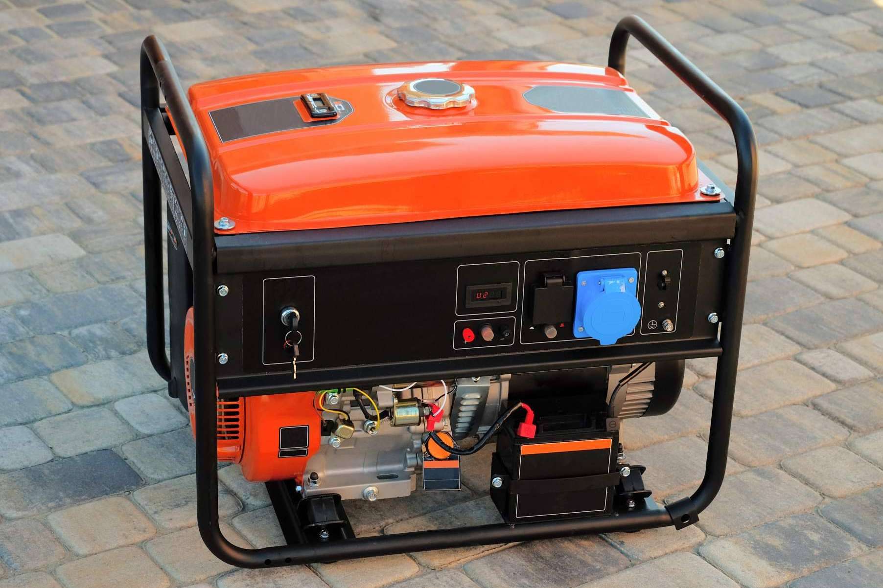 Herramientas y Máquinas Online, los generadores eléctricos y las relaciones con los compresores de aire