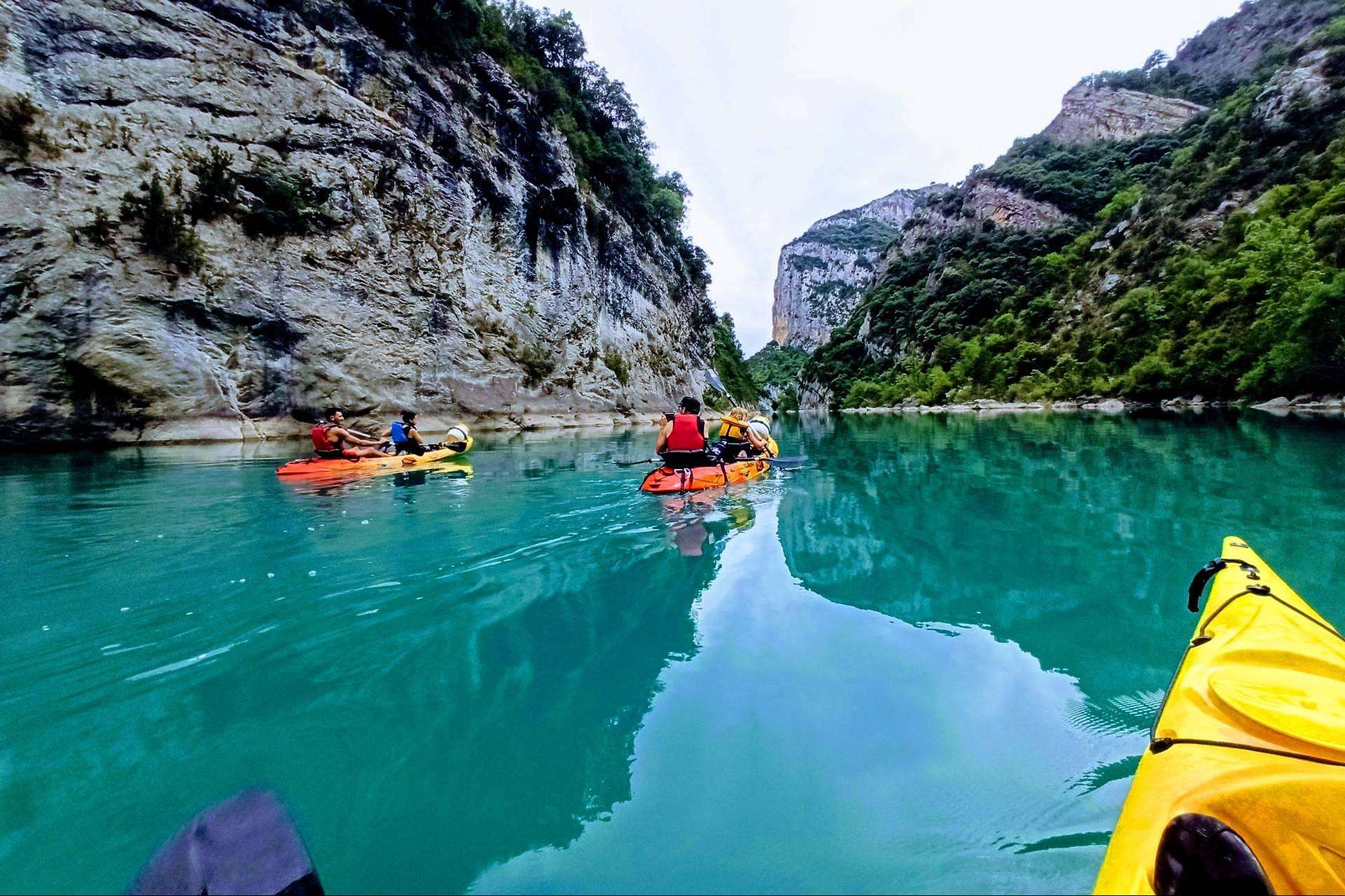 El turismo activo es la opción perfecta para disfrutar de la naturaleza con Nómadas del Pirineo