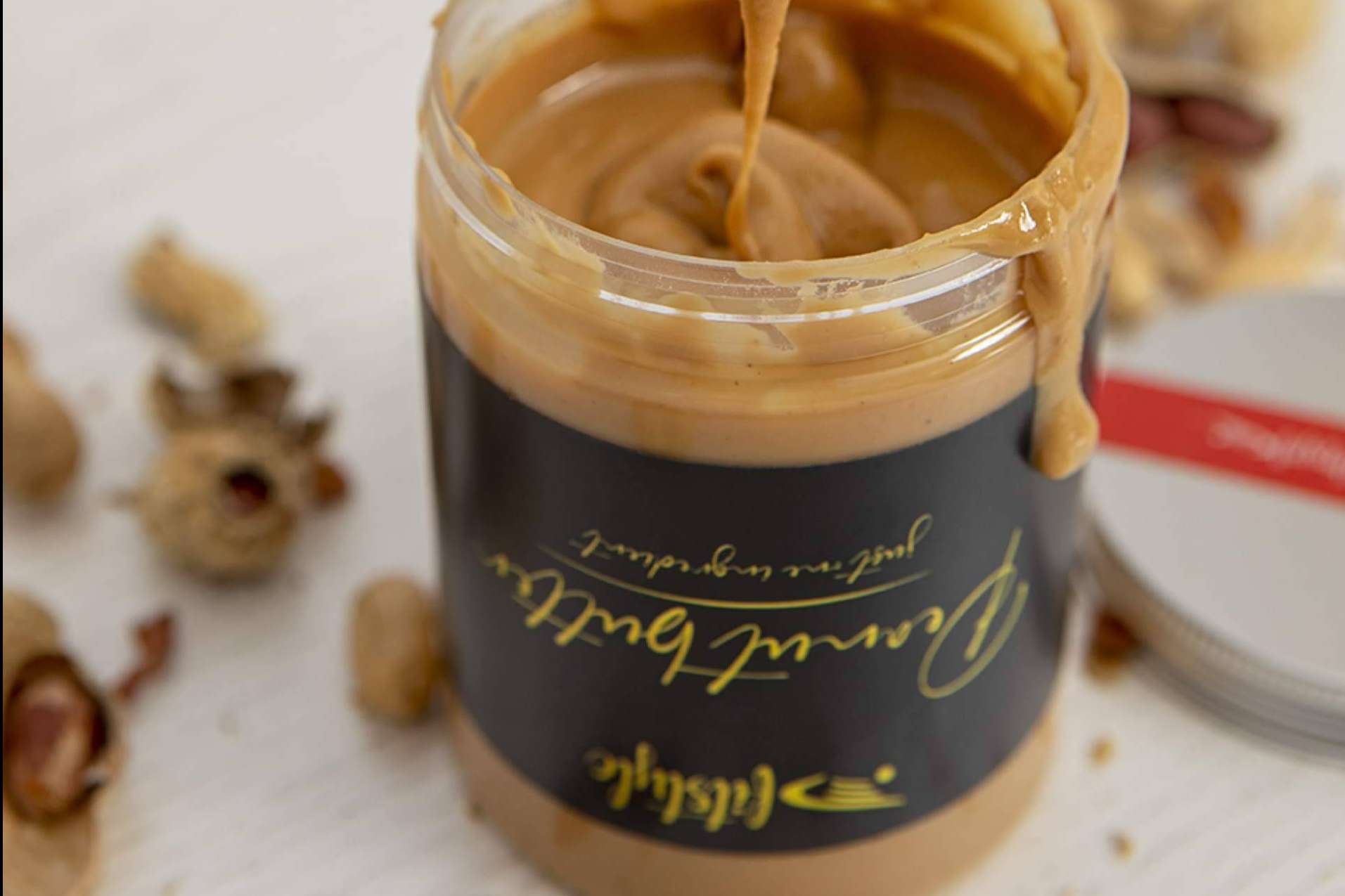 FITstore apuesta por las cremas de frutos secos como producto estrella en los desayunos