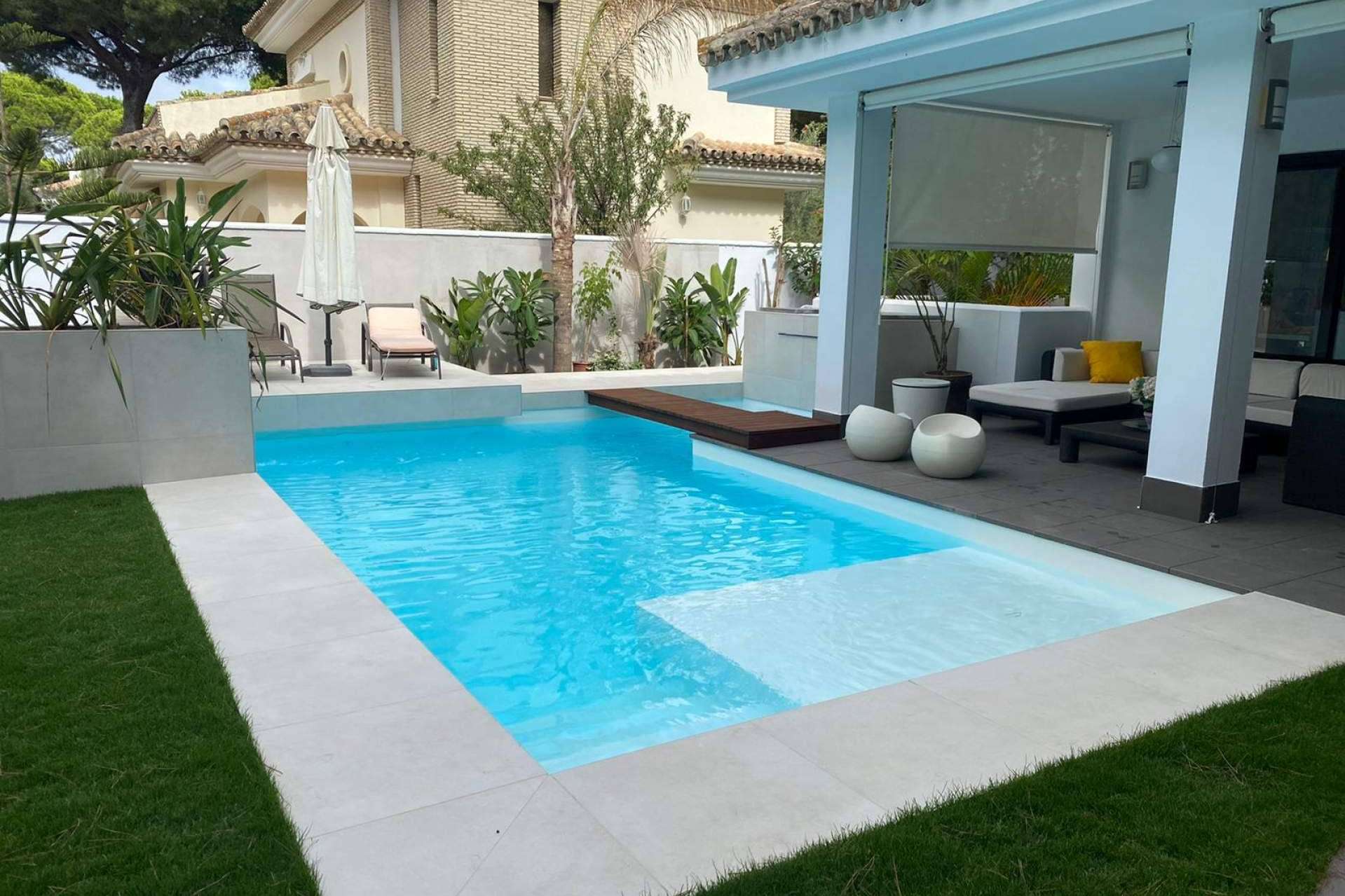 Esencial Pool, la especialista en construcción de piscinas se expande a Francia y Portugal