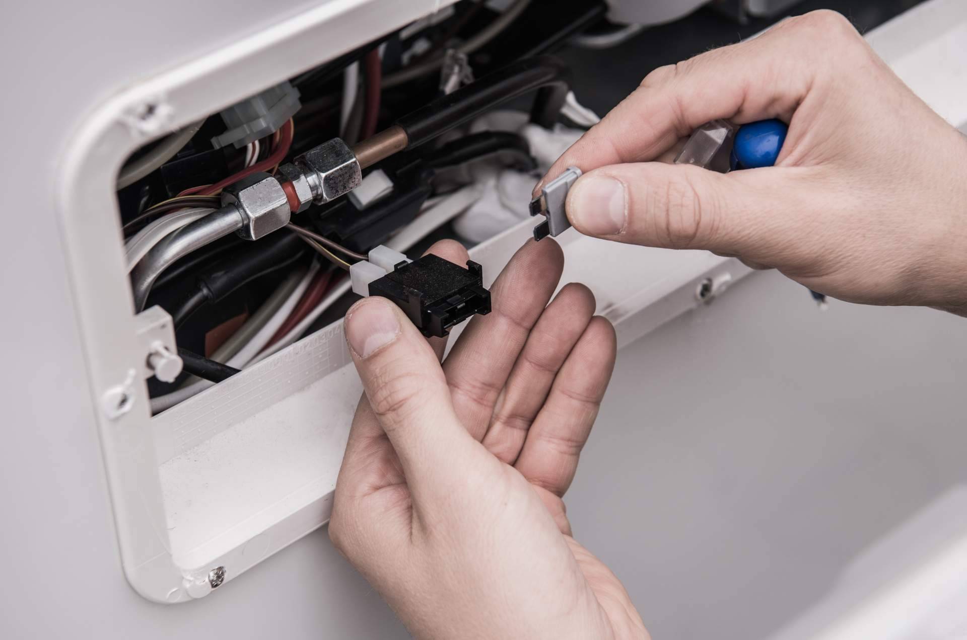 Servicio Técnico AEG Sevilla ofrecido por la empresa multimarca Servicio Técnico Electrodomésticos Sevilla