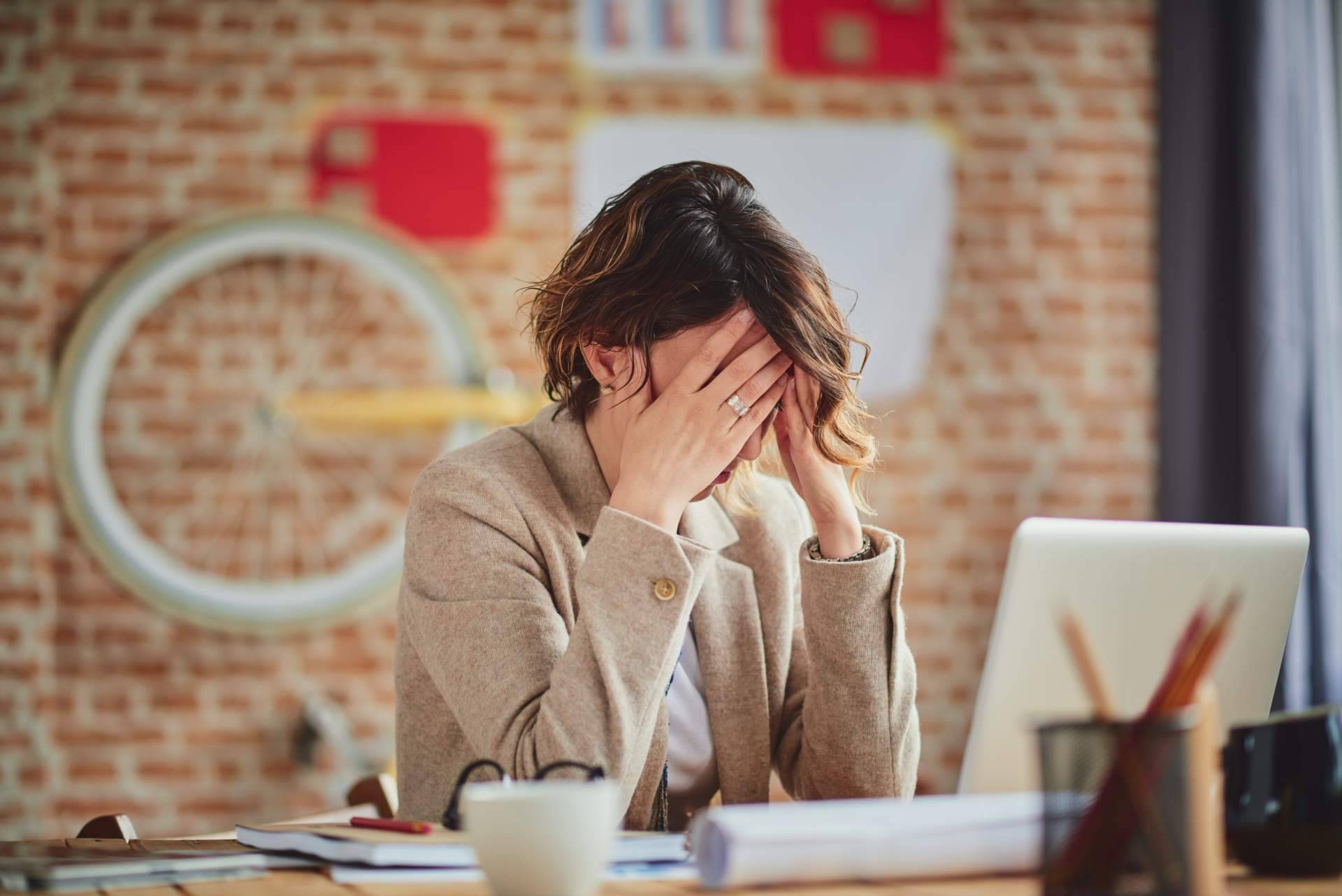 Las consultas de fisioterapia para la mejora de migrañas crecen en la Clínica Viasalud de Valencia