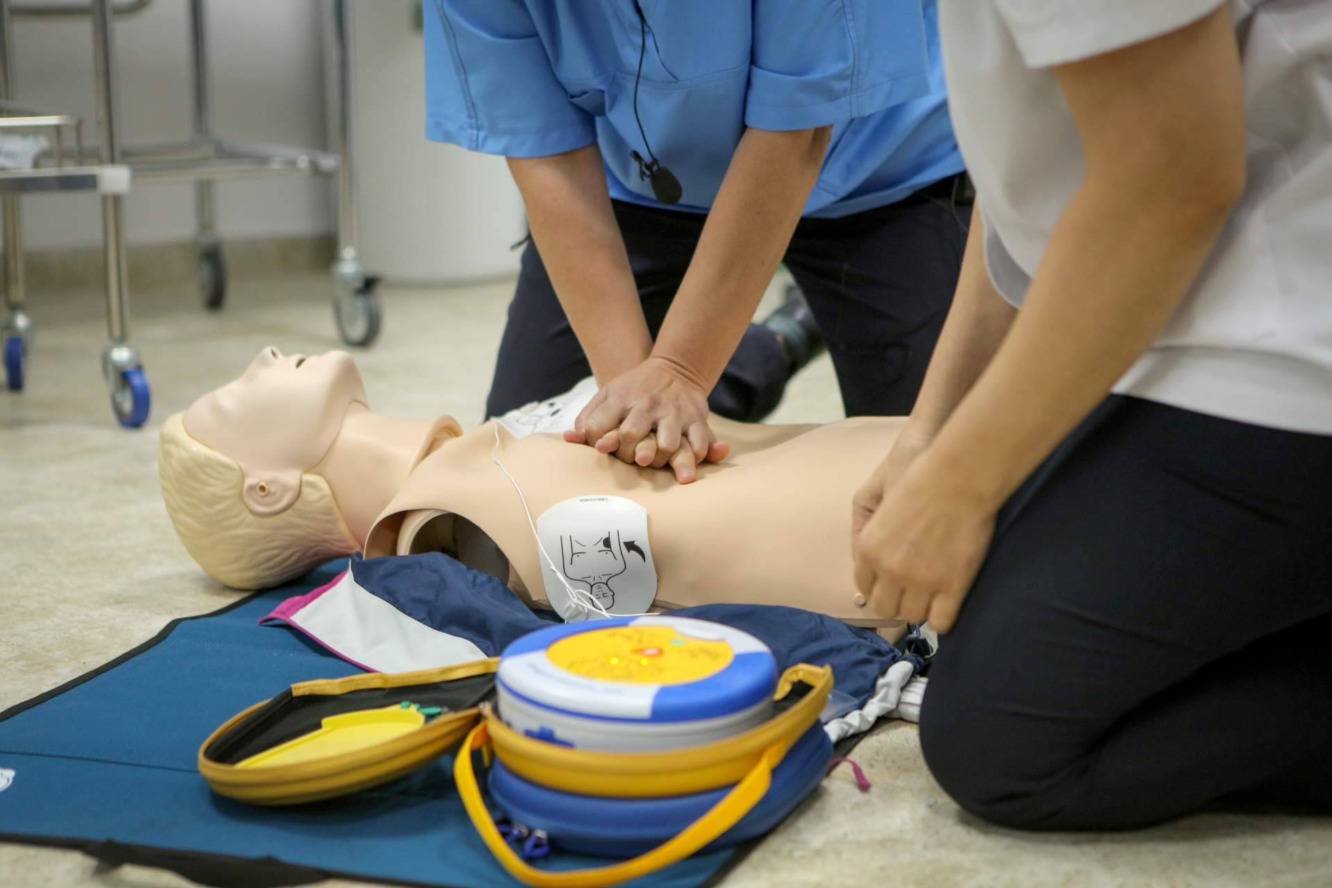 ¿Qué es el soporte vital ante una emergencia y cómo aplicarlo para salvar vidas?