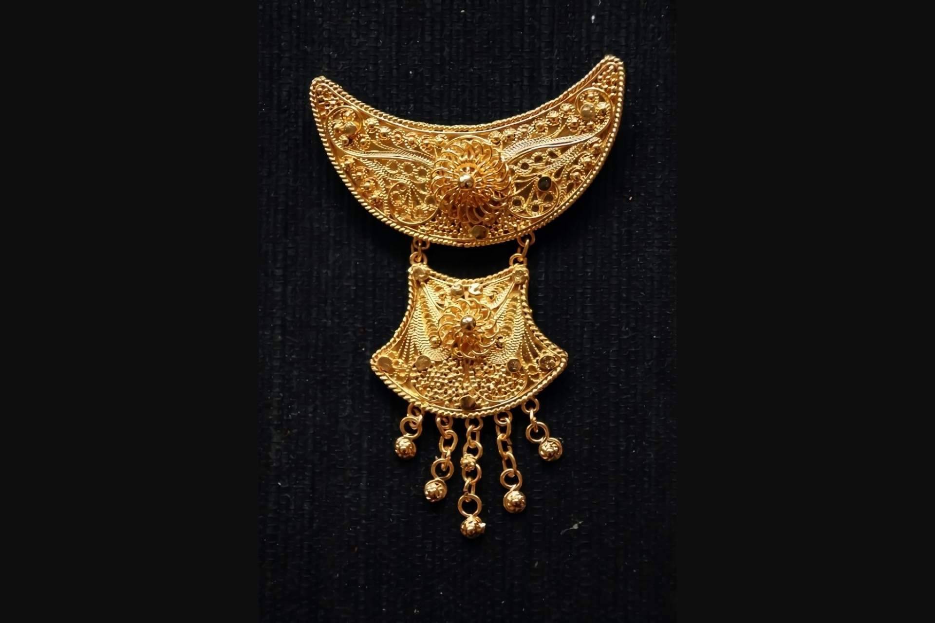 Aldabón Luxury dispone de broches para ropa de lujo