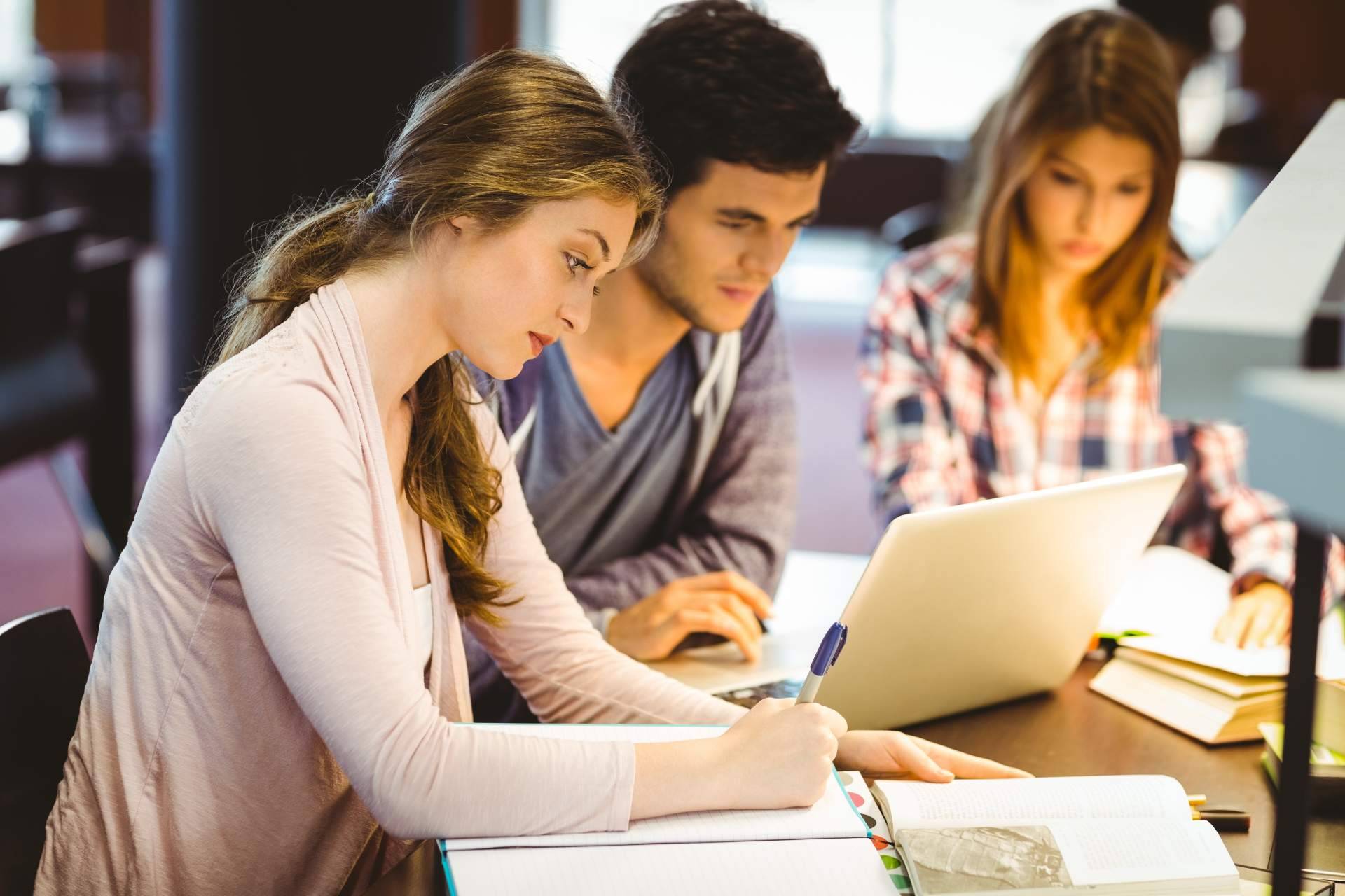 Promofibra ofrece un plan de fibra 600MB sin permanencia para estudiantes