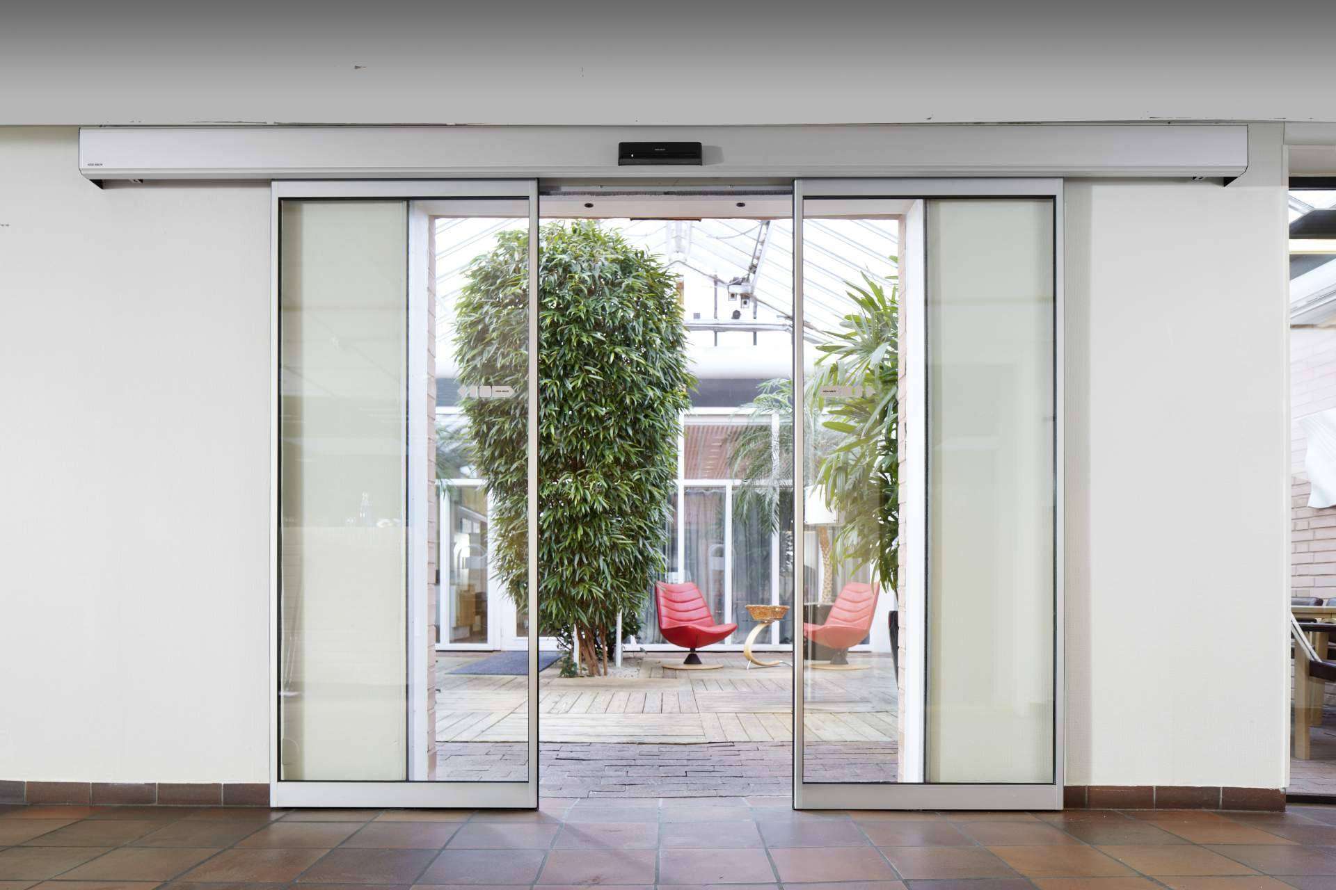 Puertas automáticas y soluciones industriales, la apuesta por la sostenibilidad de ASSA ABLOY