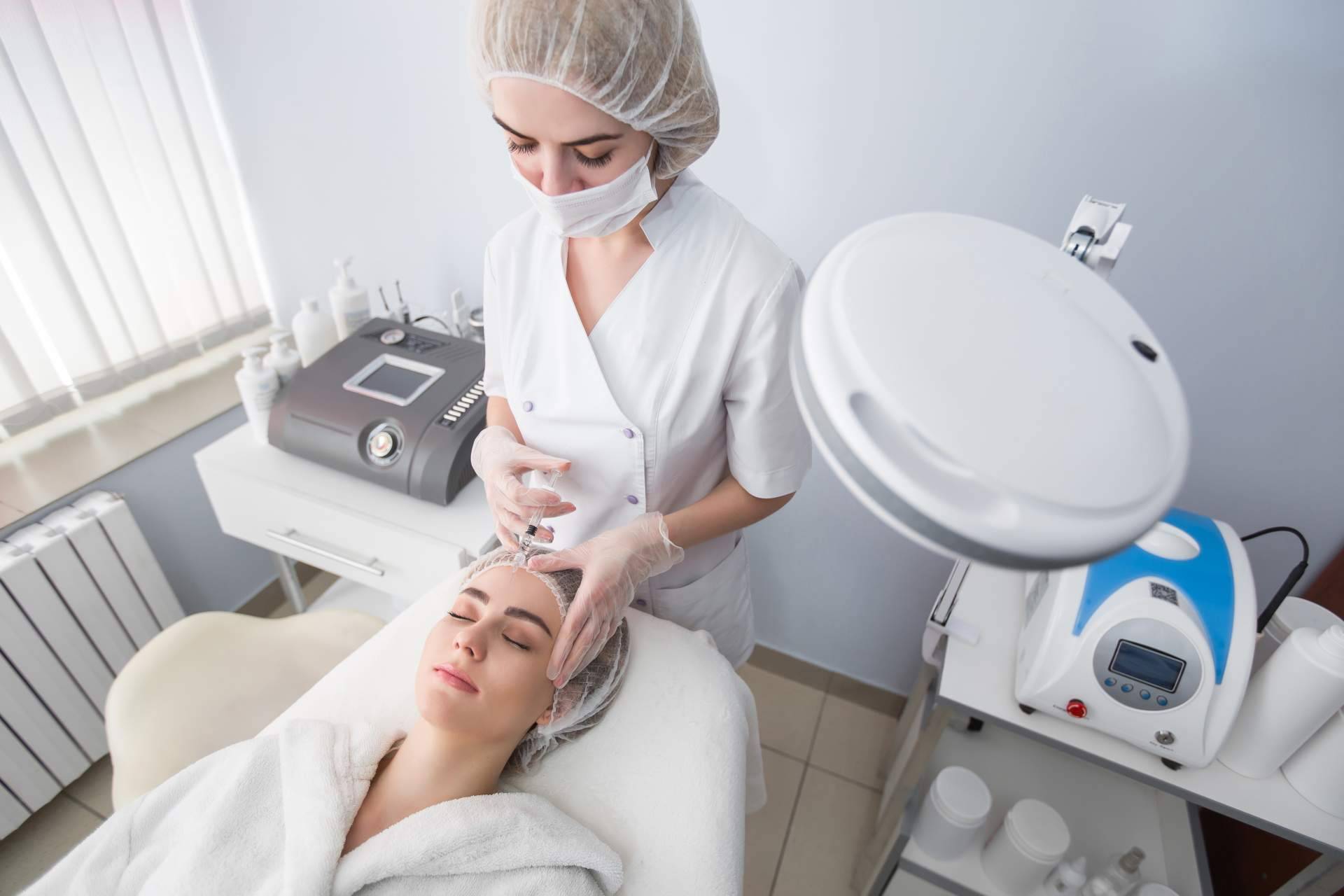 La Clínica Estética SILOE es una clínica estética Valladolid que utiliza técnicas avanzadas para garantizar el bienestar personal