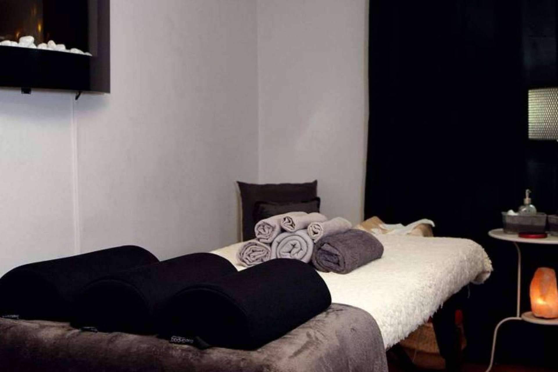 Prácticas innovadoras y alternativas a la salud física y mental en el centro Masaje y Mente