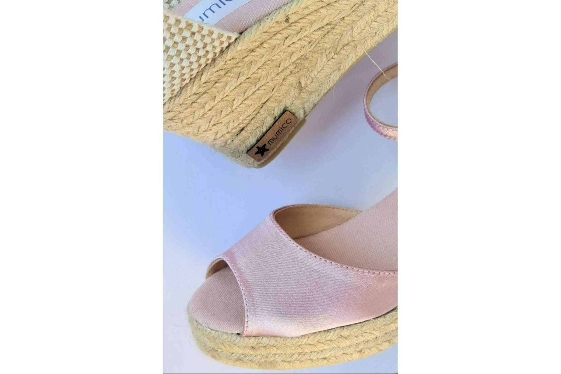 MUMICO y su innovadora colección de alpargatas de novia