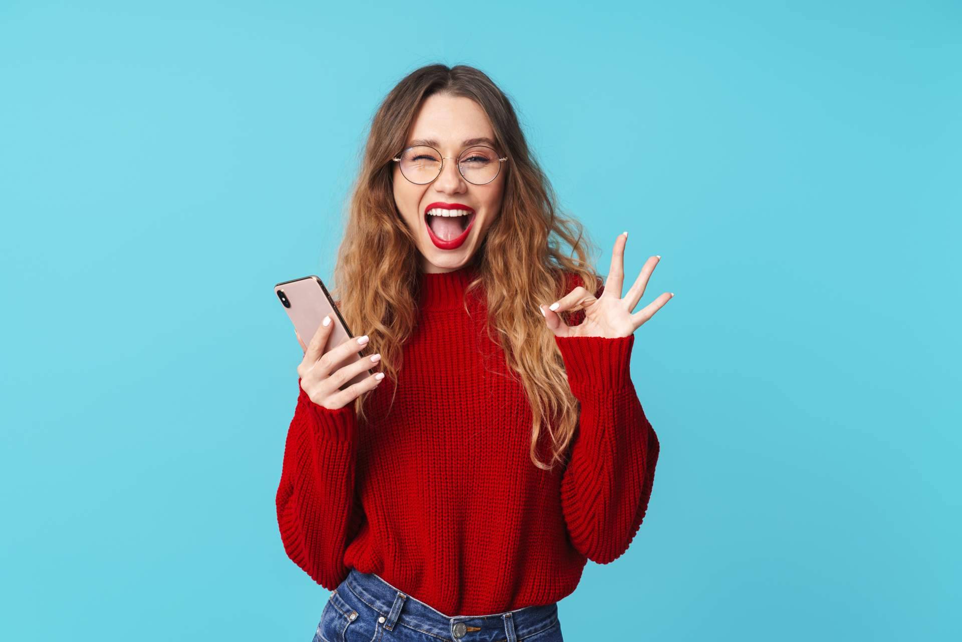 Conocimiento Infinito ofrece consejos a través de las redes sociales para emprender un negocio