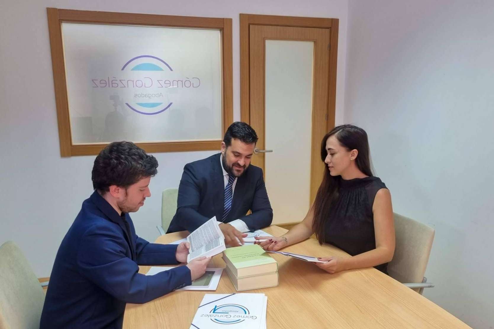 ¿Qué opciones existen si no pagan la renta del piso alquilado?, el desahucio express por DABOGADOS