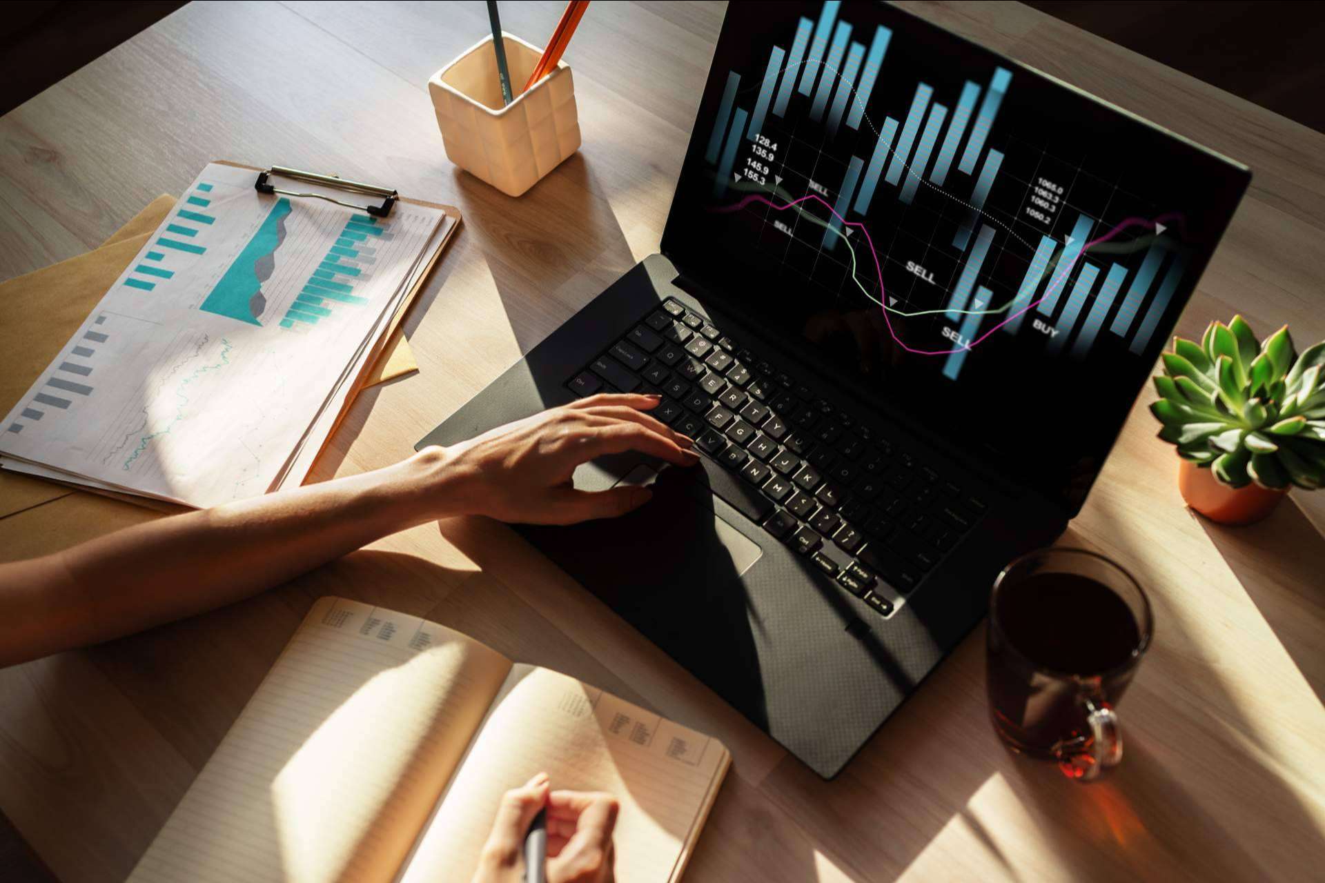 Área de Inversión es una academia de trading en español que cuenta con numerosos alumnos de éxito en el sector financiero
