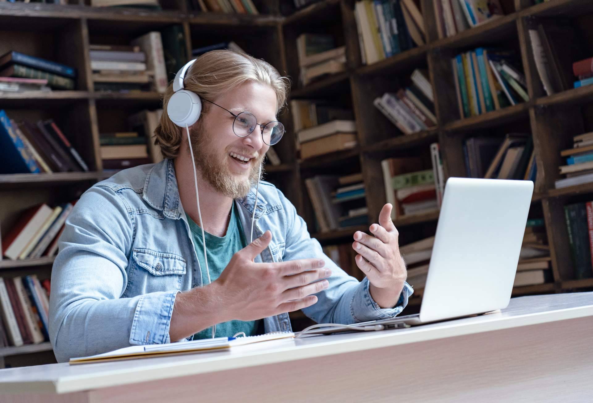 La academia de formación Learn Hot English ayuda a las compañías a adaptarse en el mercado actualizado actual